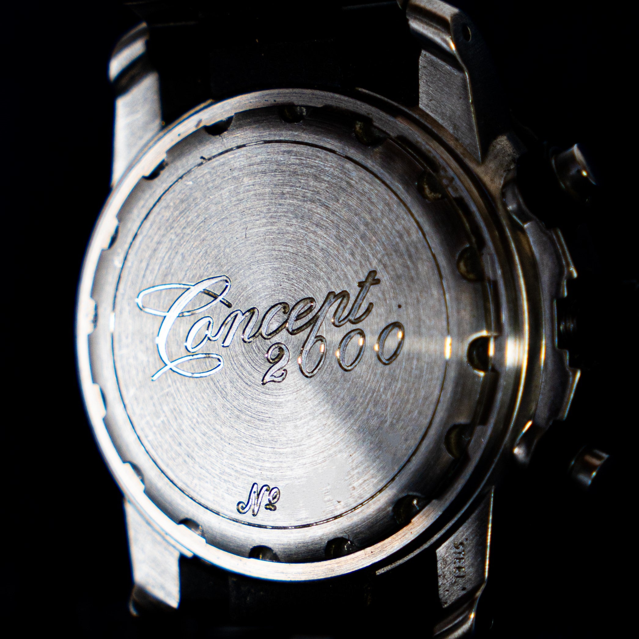 Blancpain Air Command Fly Back Chronograph vintage watch from the Concept 2000 collection in steel and rubber self-winding movement with date and minutes in relief bezel case back view