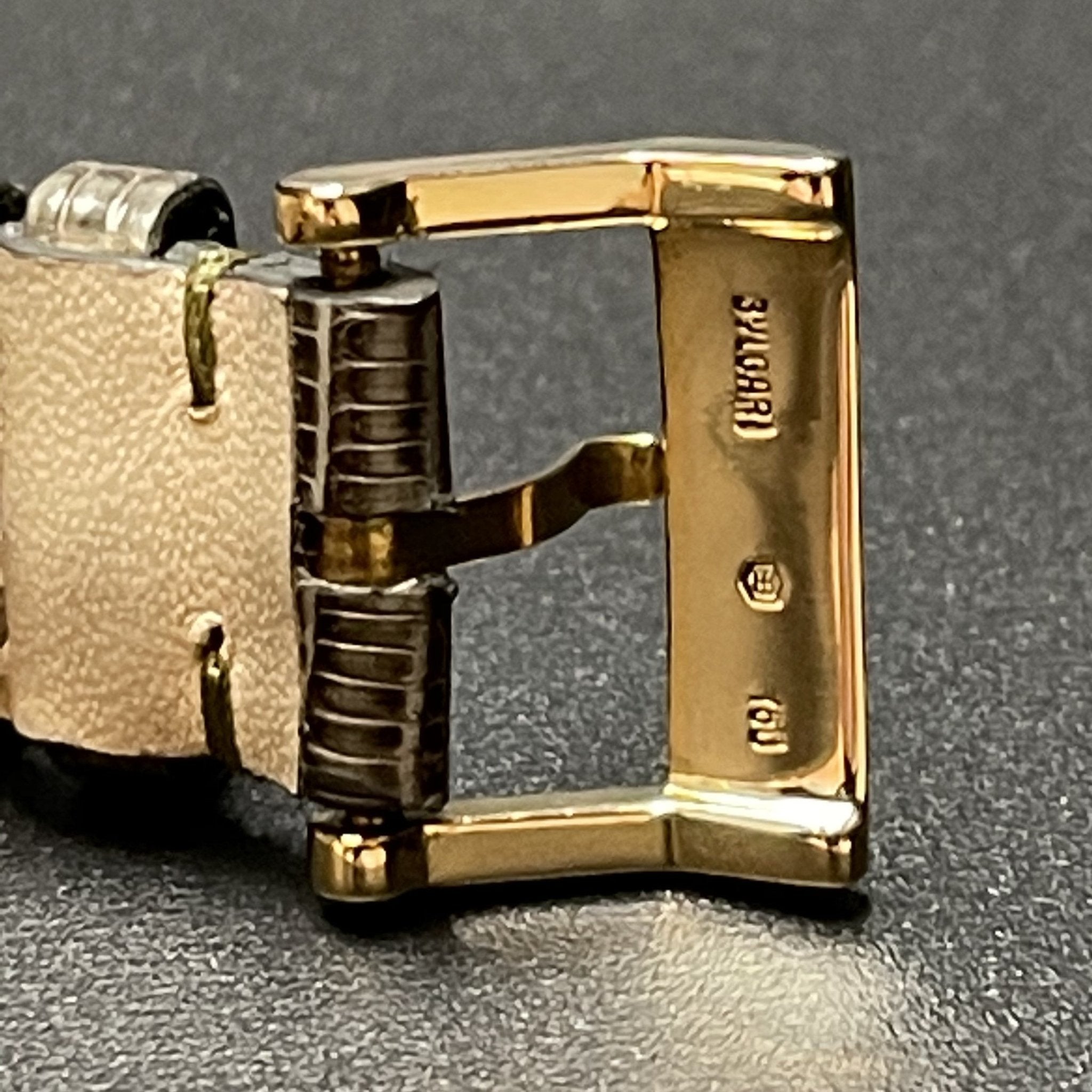 BULGARI "QUADRATO" OR 18K - montre vintage - Contre - Temps Paris