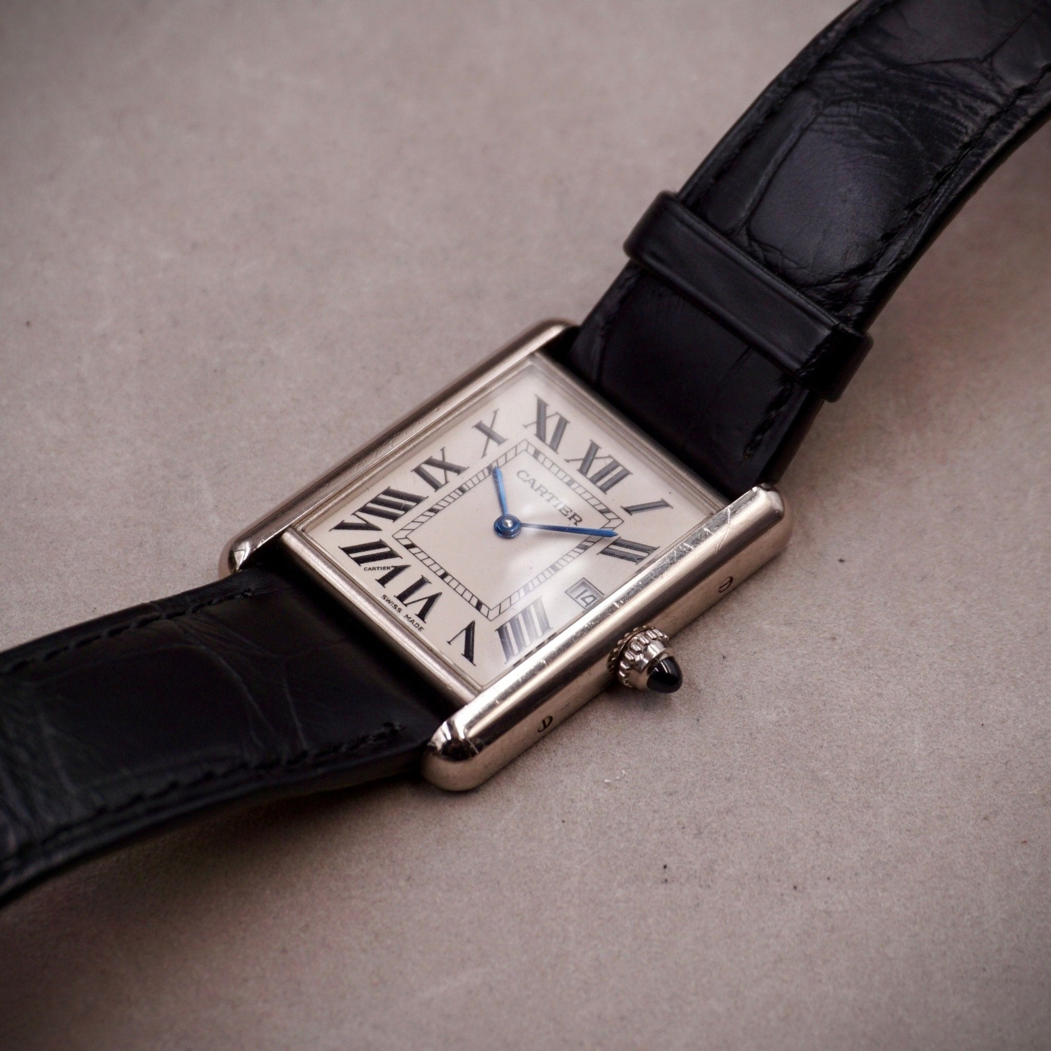 CARTIER TANK "LOUIS CARTIER" OR BLANC - montre vintage - Contre - Temps Paris