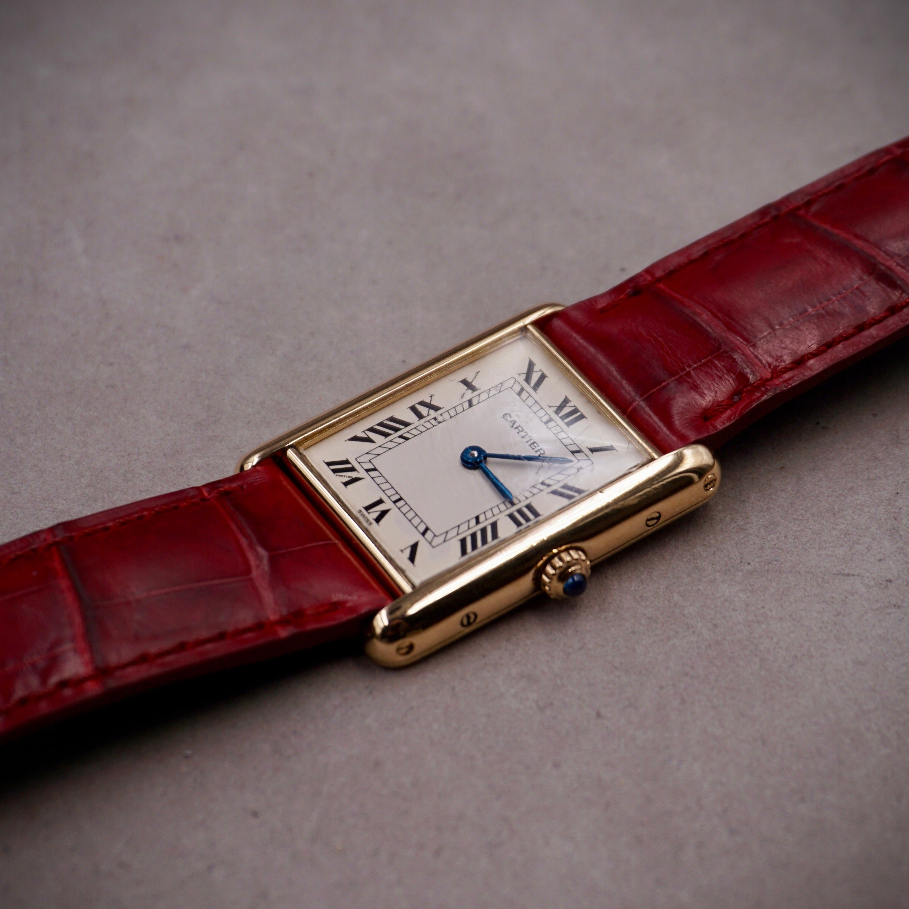 CARTIER TANK "LOUIS CARTIER" OR JAUNE