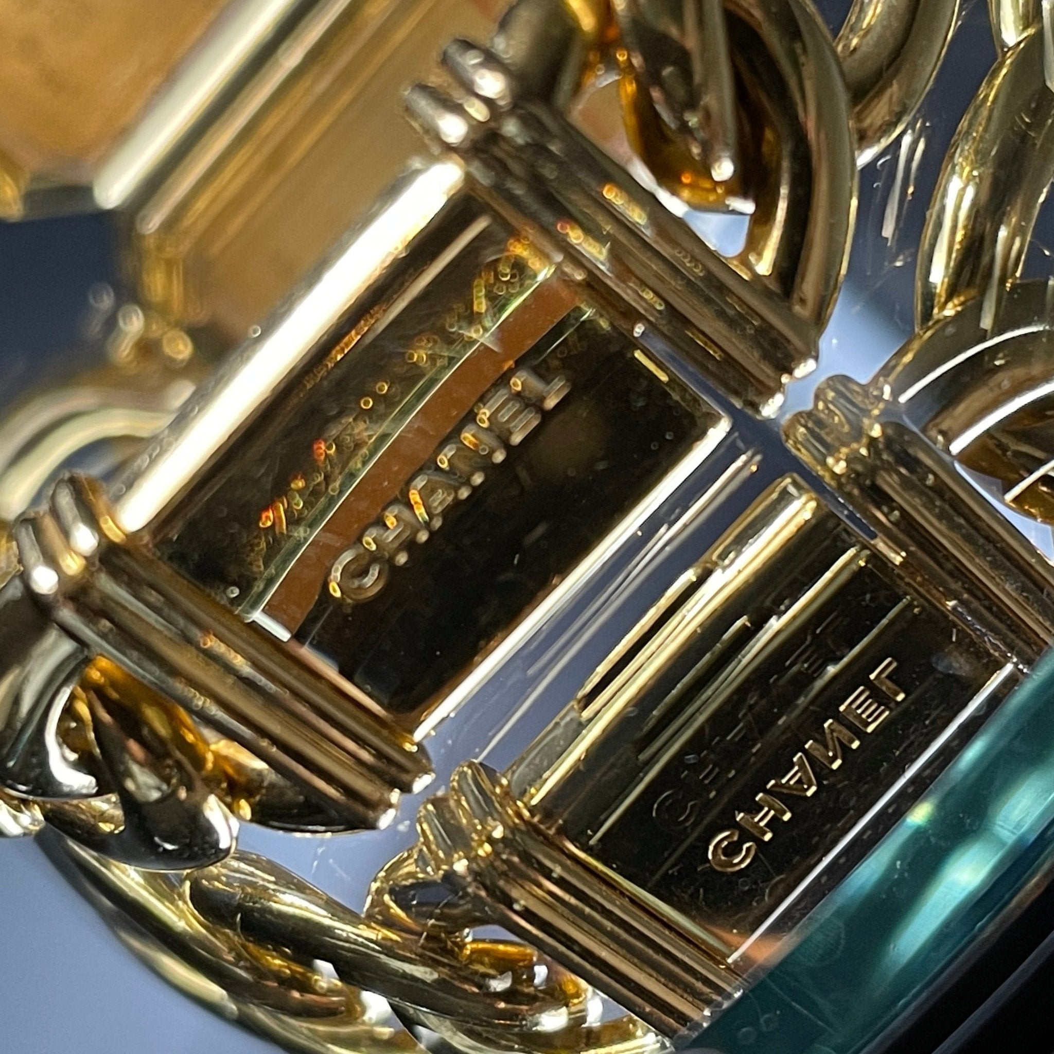 CHANEL "PREMIERE CHAINE" OR JAUNE - montre vintage - Contre - Temps Paris