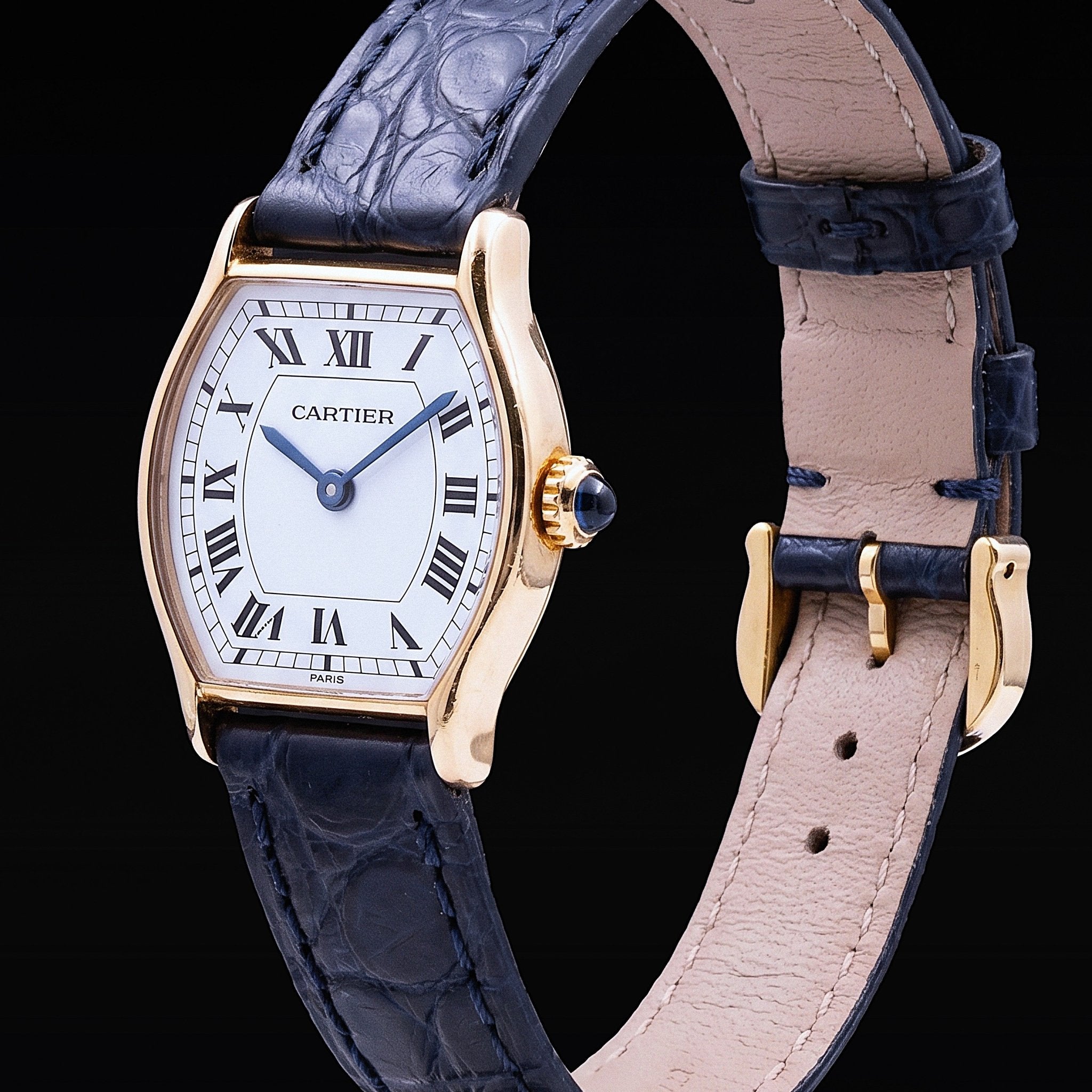 Cartier Mini Tortue Or Jaune Ref. 78247, années 80 - montre vintage - Contre-Temps Paris