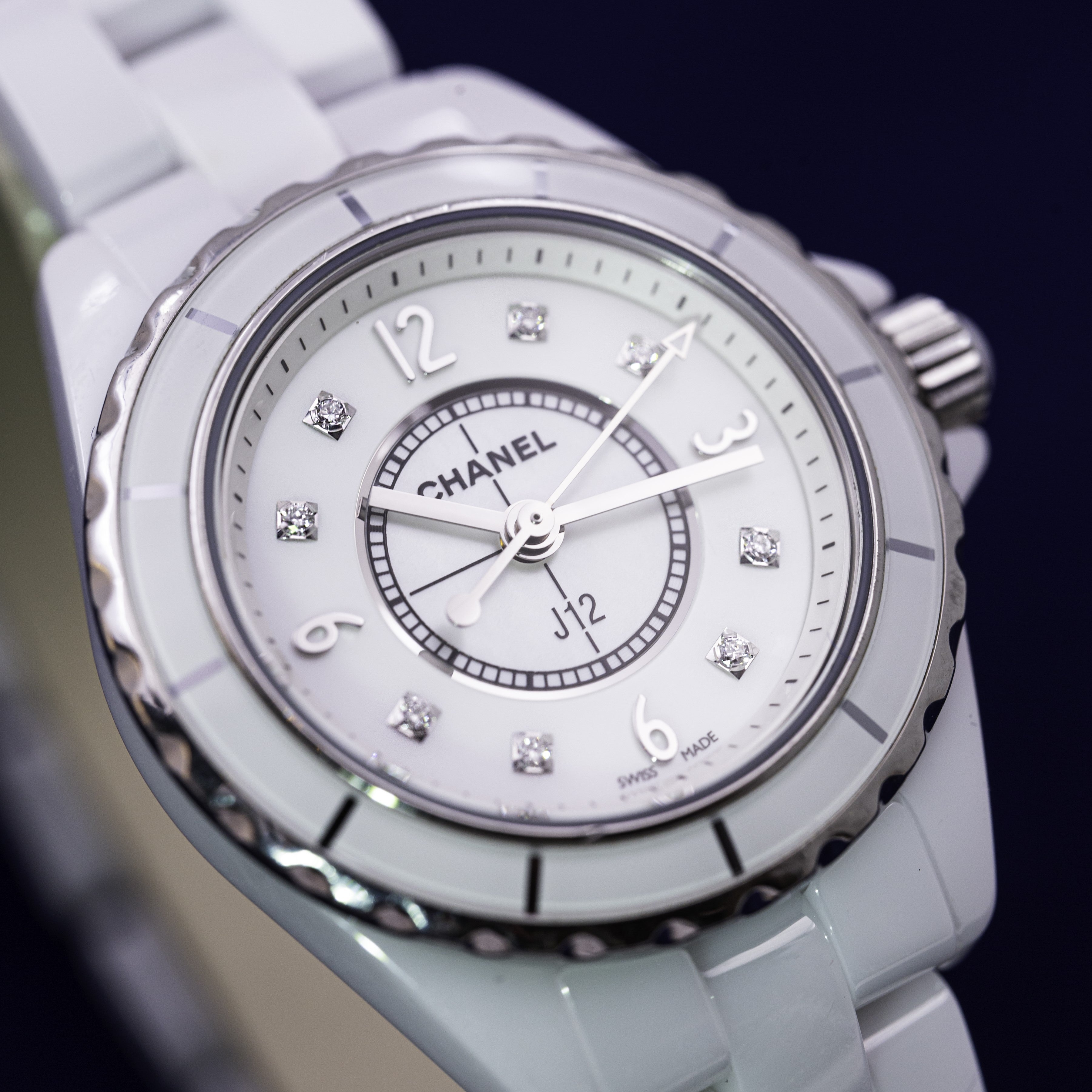 CHANEL J12 BLANCHE FEMME