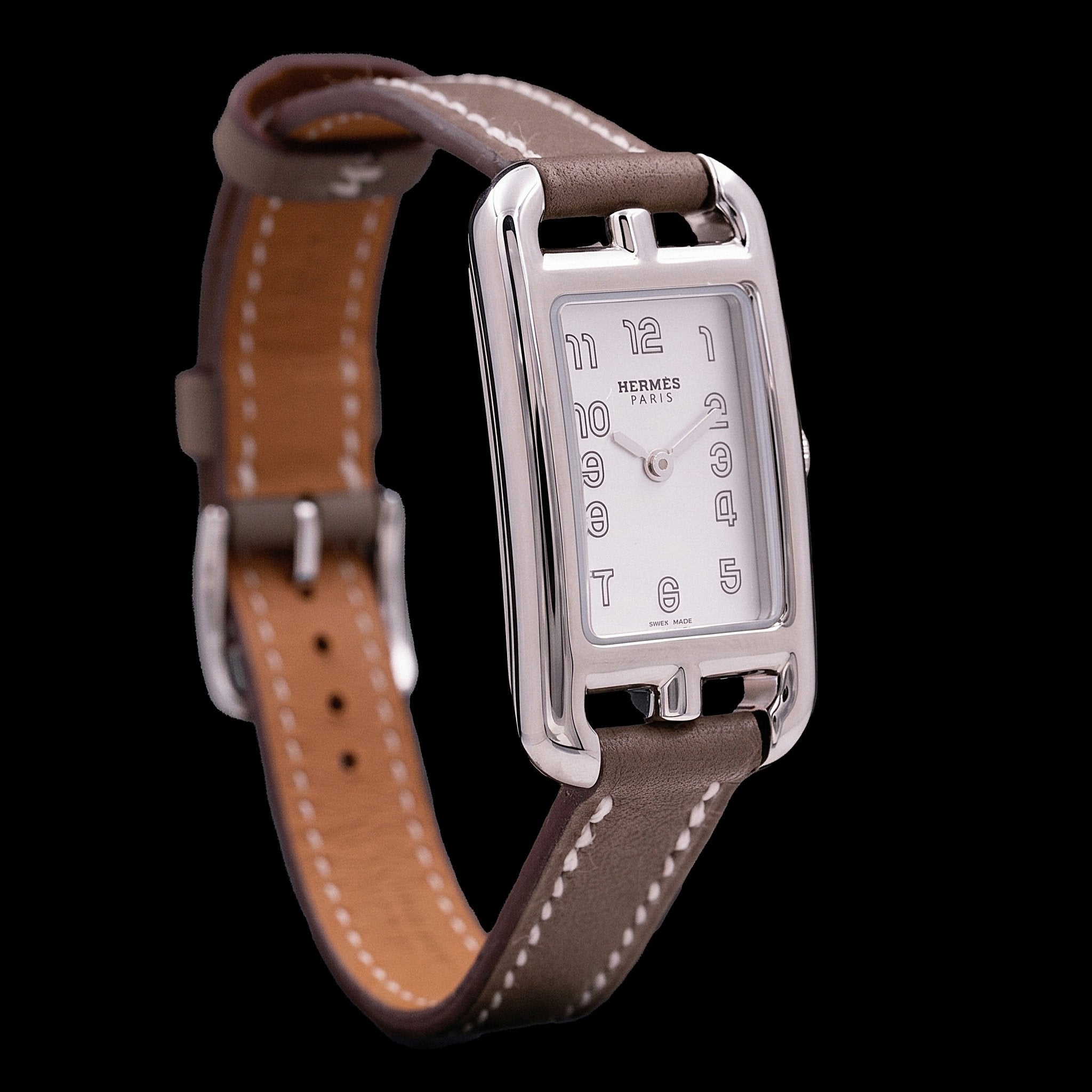Hermès Nantucket Ref. NA2.110, neuve 2026 - montre vintage - Contre - Temps Paris
