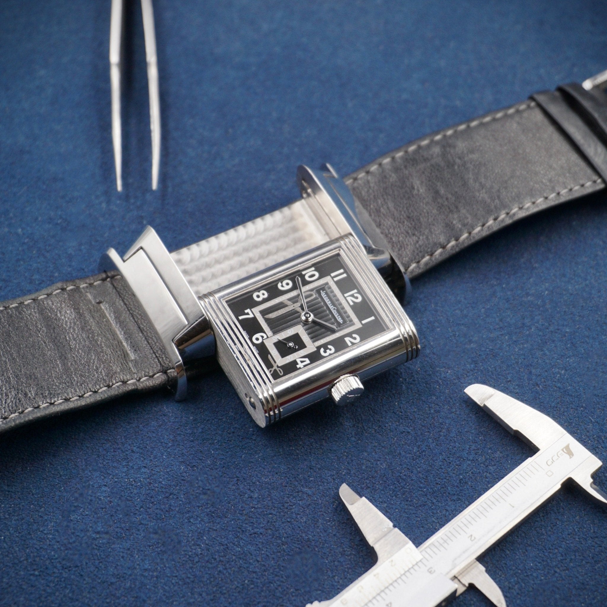 JAEGER - LECOULTRE GRANDE REVERSO 8 JOURS DARREN ROMANELLI - montre vintage - Contre - Temps Paris