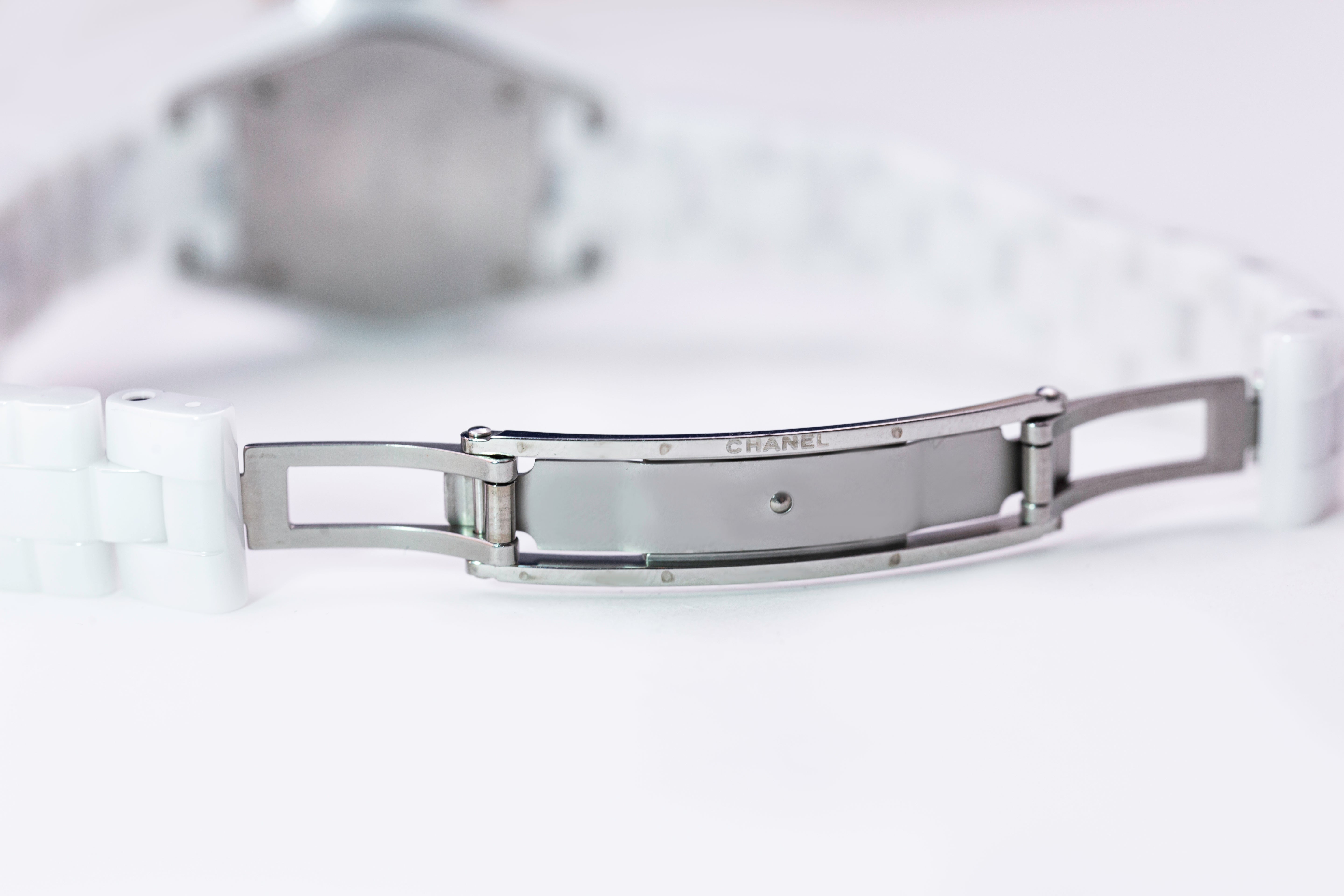 CHANEL J12 BLANCHE FEMME