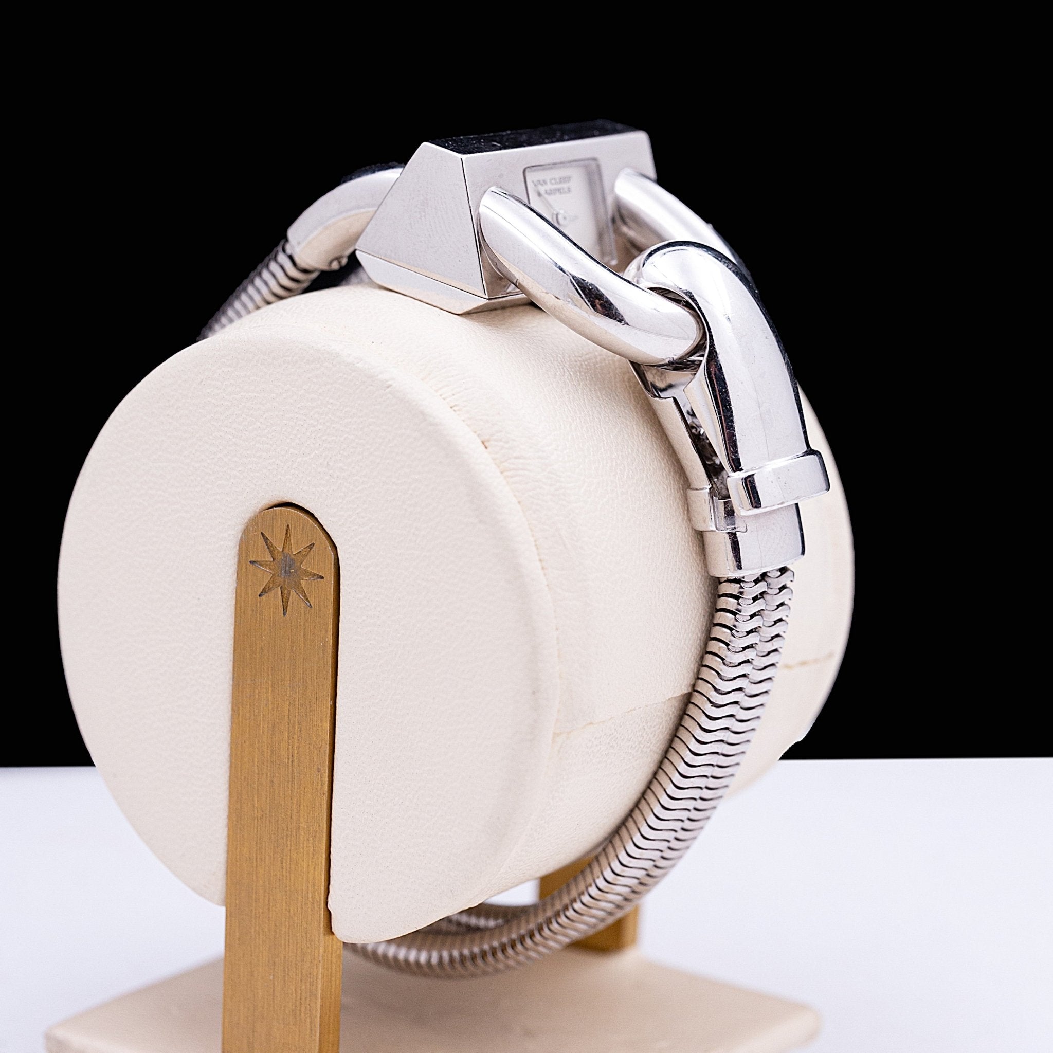 VAN CLEEF & ARPELS CADENAS VINTAGE II OR BLANC - montre vintage - Contre - Temps Paris