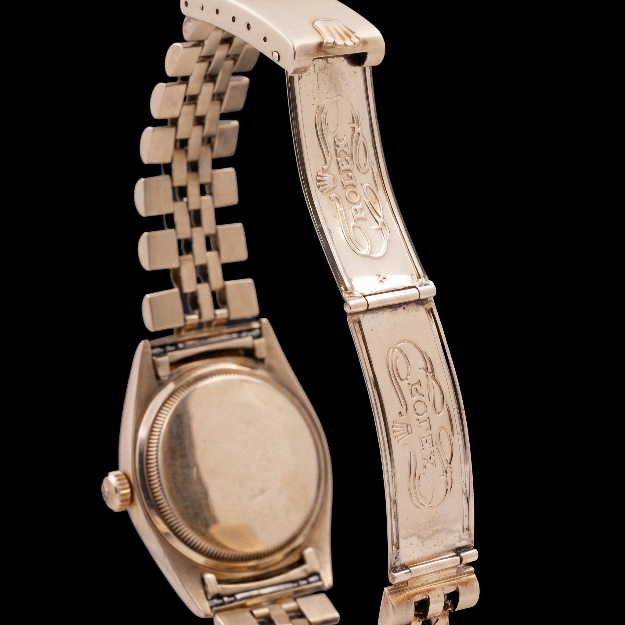 Rolex Oyster Perpetual Datejust Ref. 6605 — Or 18 carats, fin des années 1950, cadran crème - montre vintage - Contre - Temps Paris