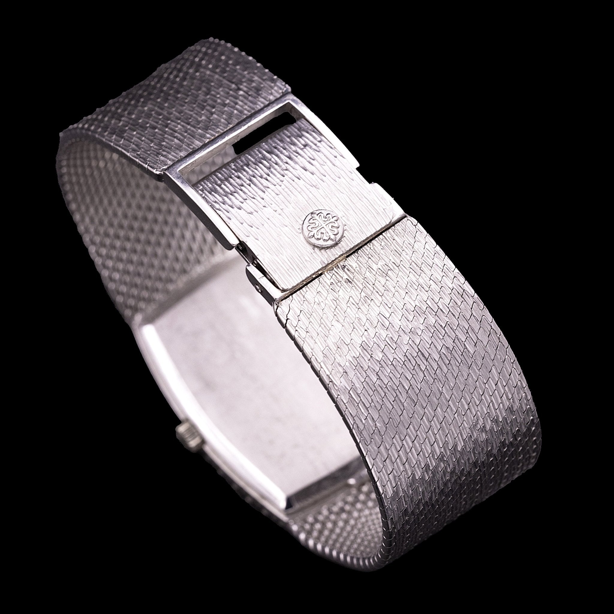 Patek Philippe Ultra Plate Gondolo Gemma Or Blanc Ref. 3528/4, années 70 - montre vintage - Contre - Temps Paris