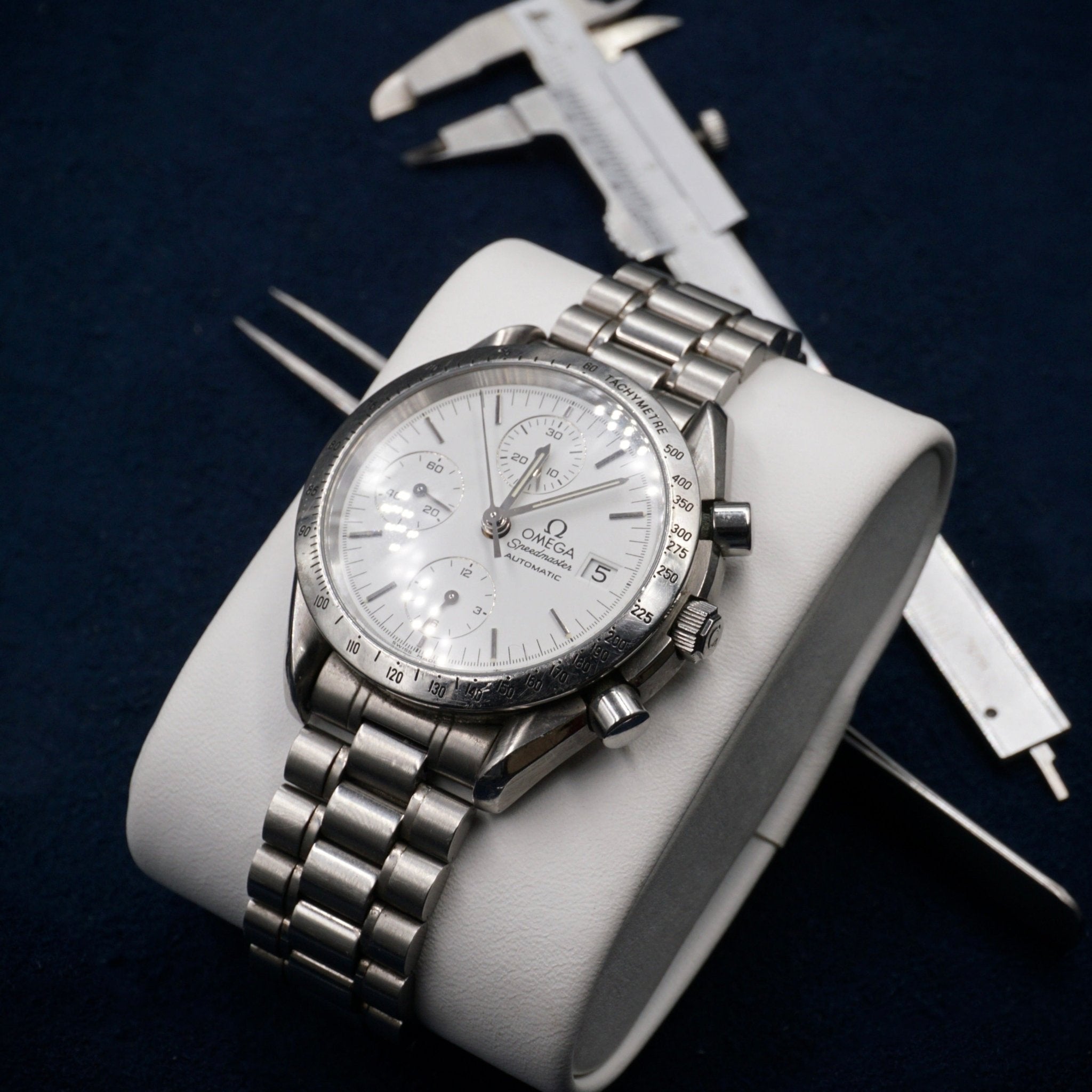 OMEGA SPEEDMASTER REDUCED SERIE LIMITEE JO D'ALBERTVILLE 1992 - montre vintage - Contre - Temps Paris