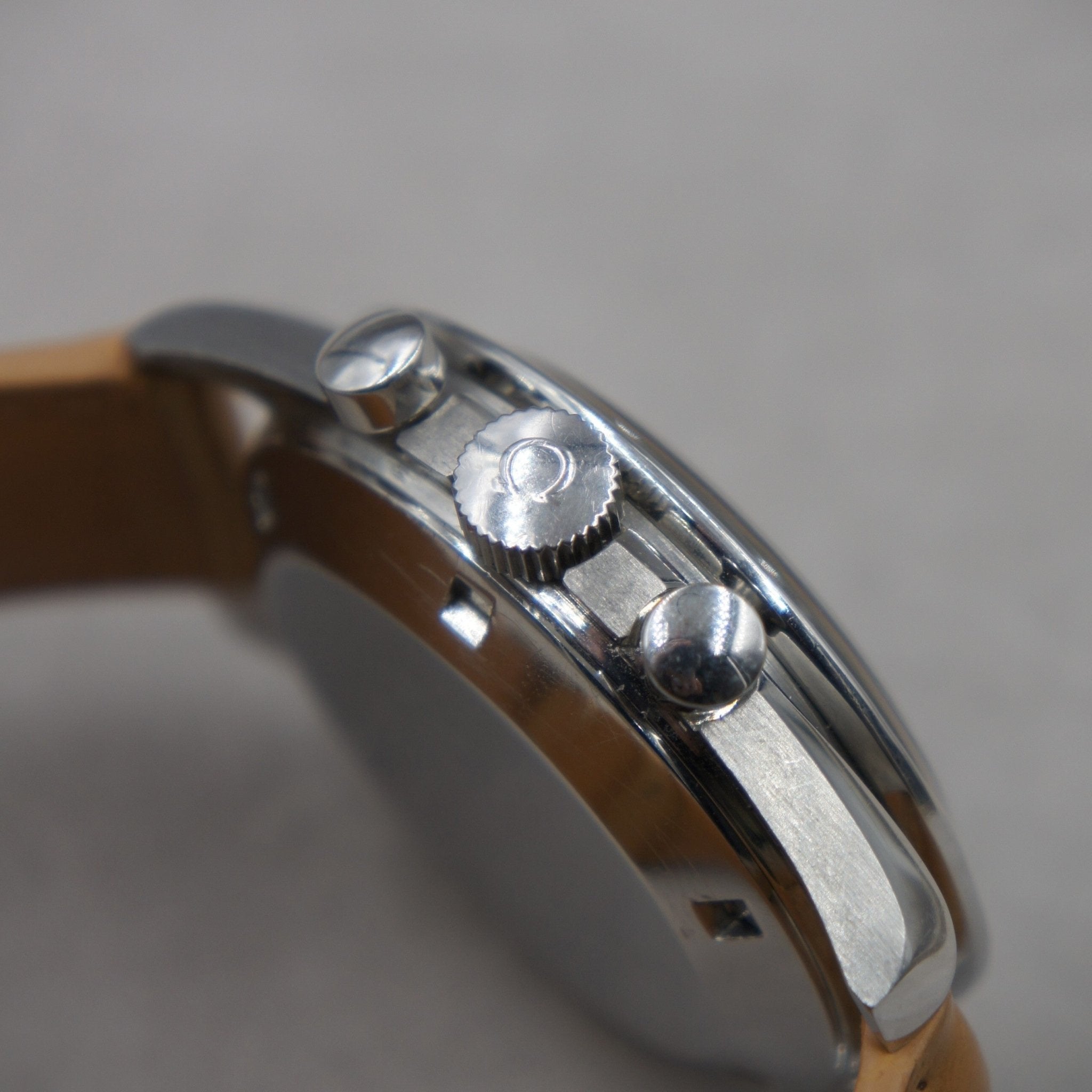 OMEGA SPEEDMASTER MOONWATCH PRE - MOON CAL 861 - montre vintage - Contre - Temps Paris