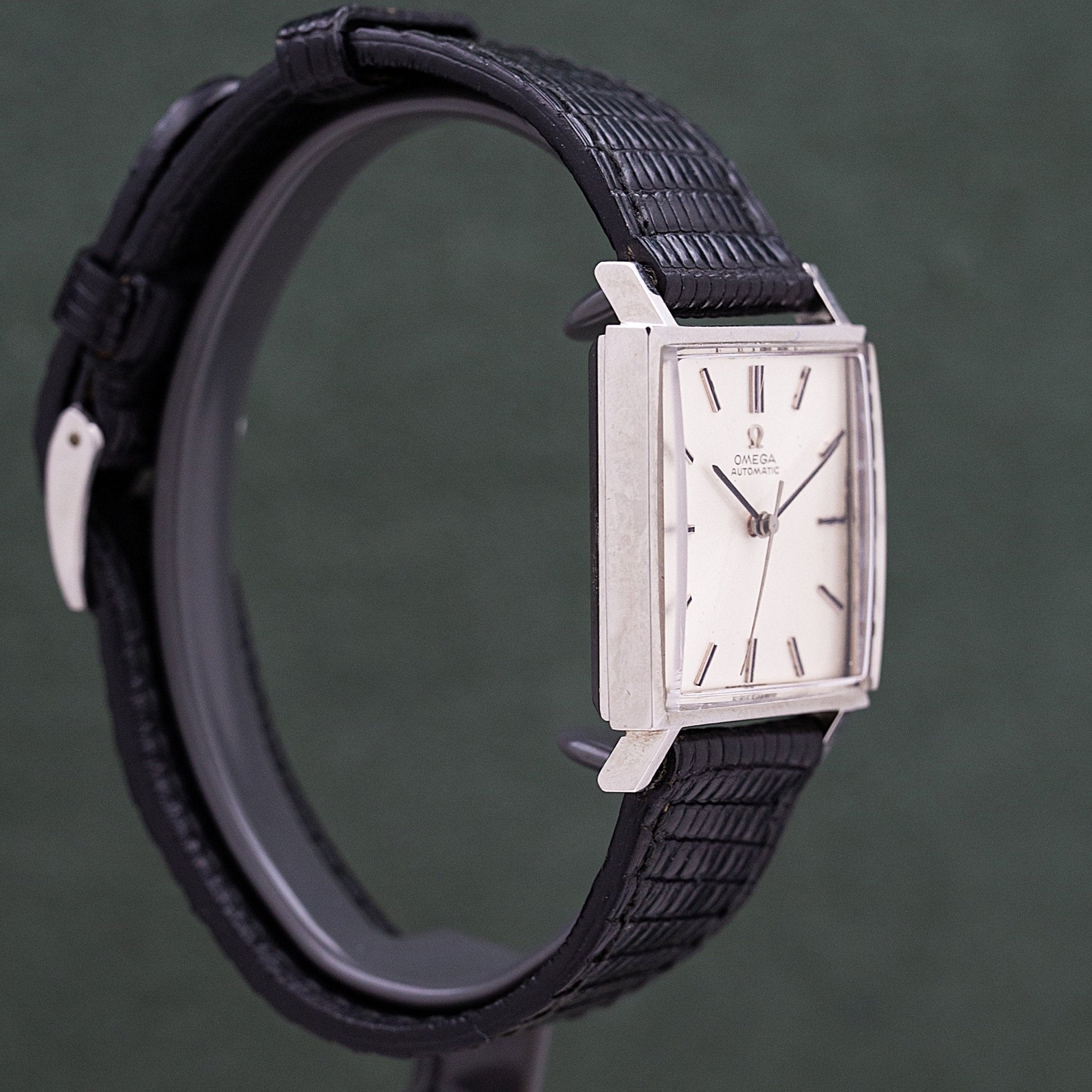 OMEGA CLASSIQUE CARREE AUTOMATIQUE - montre vintage - Contre - Temps Paris