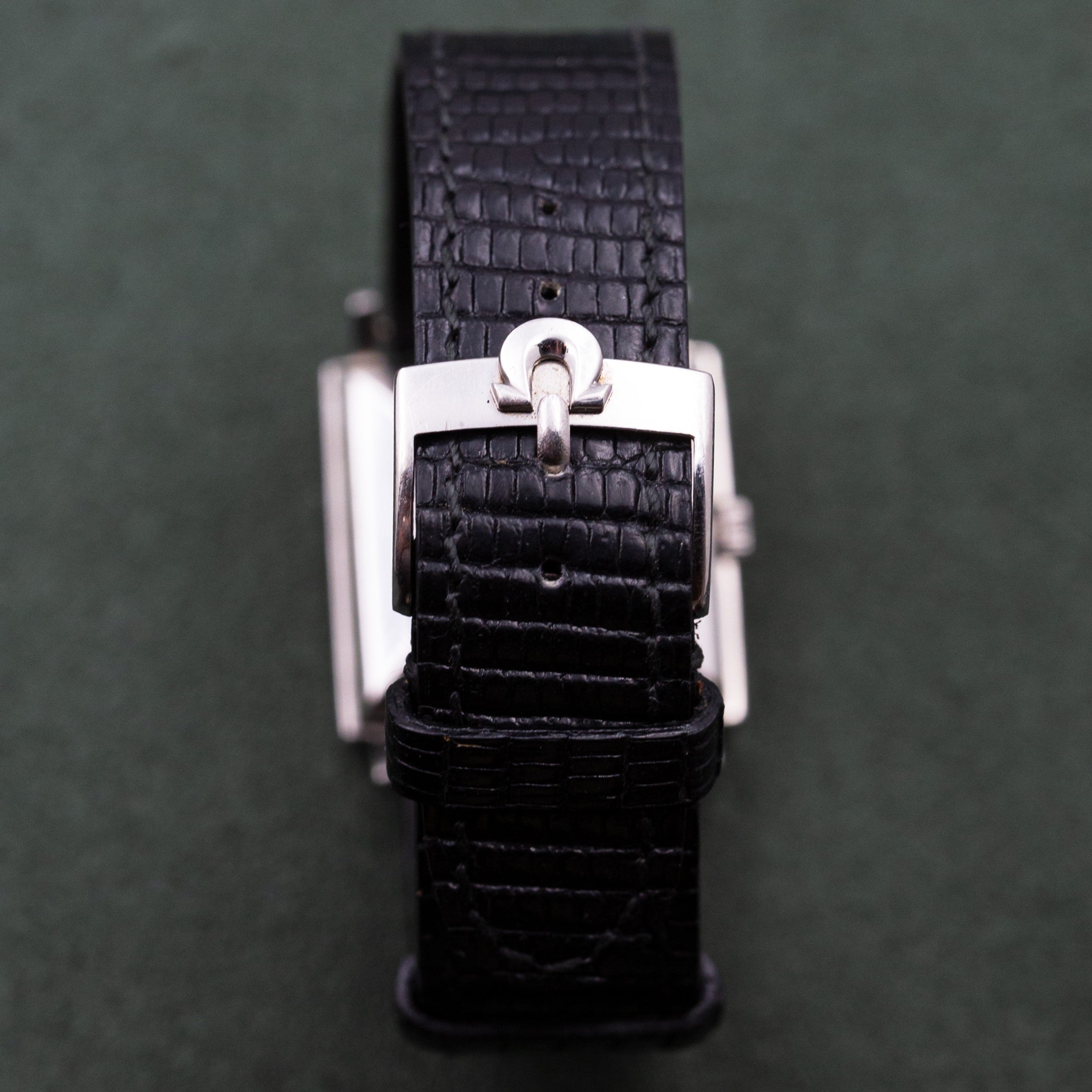 OMEGA CLASSIQUE CARREE AUTOMATIQUE