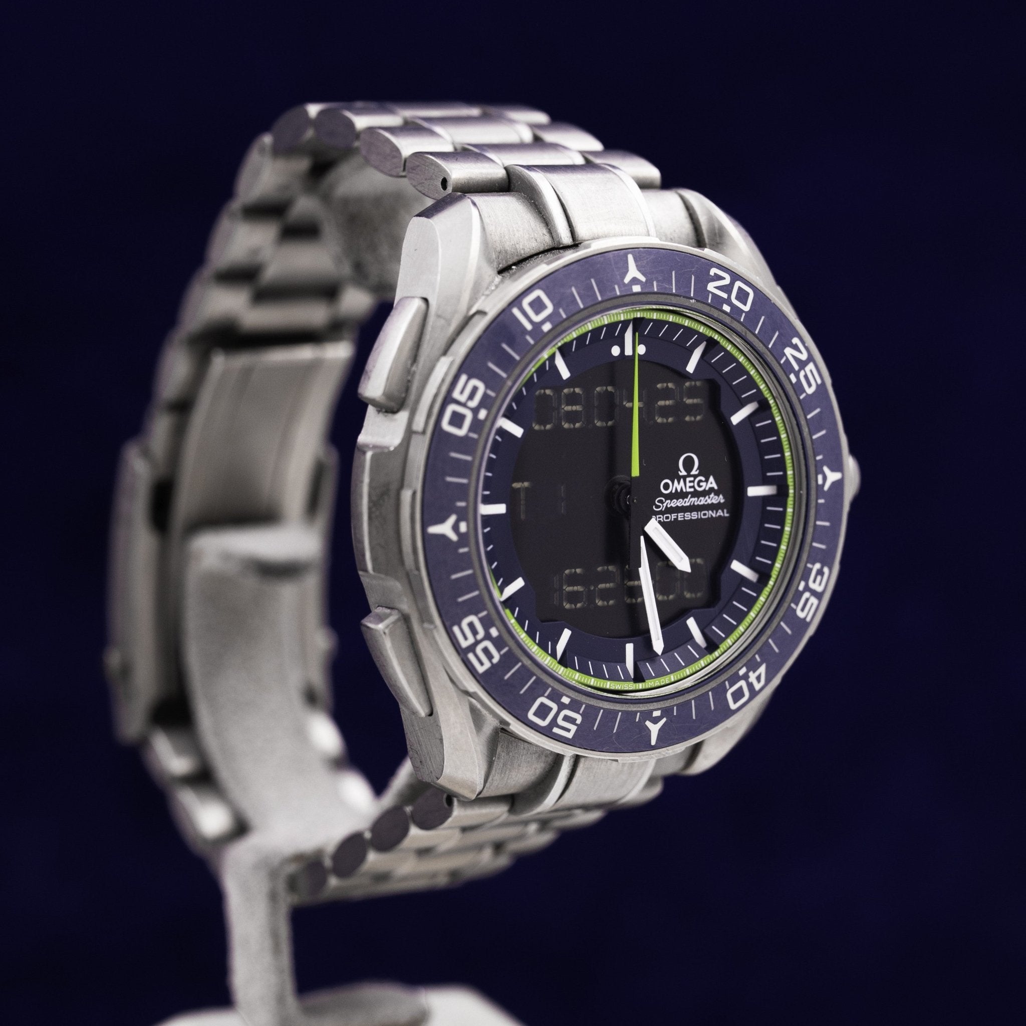 OMEGA SPEEDMASTER SKYWALKER X33 - montre vintage - Contre - Temps Paris