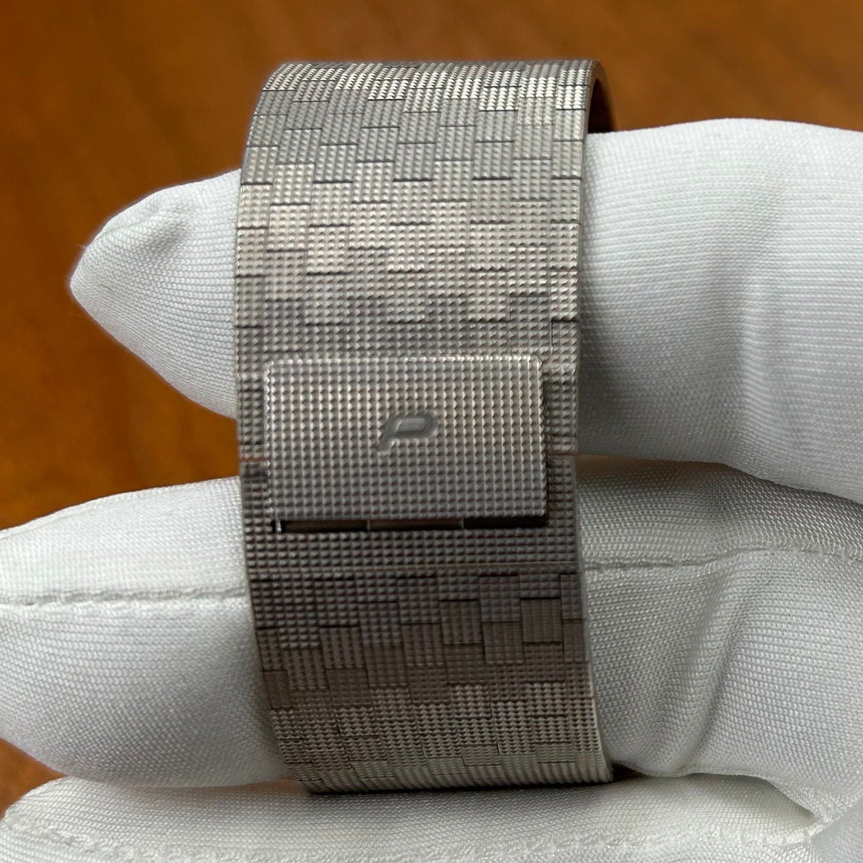 PIAGET MANCHETTE OR BLANC SERTIE DIAMANTS