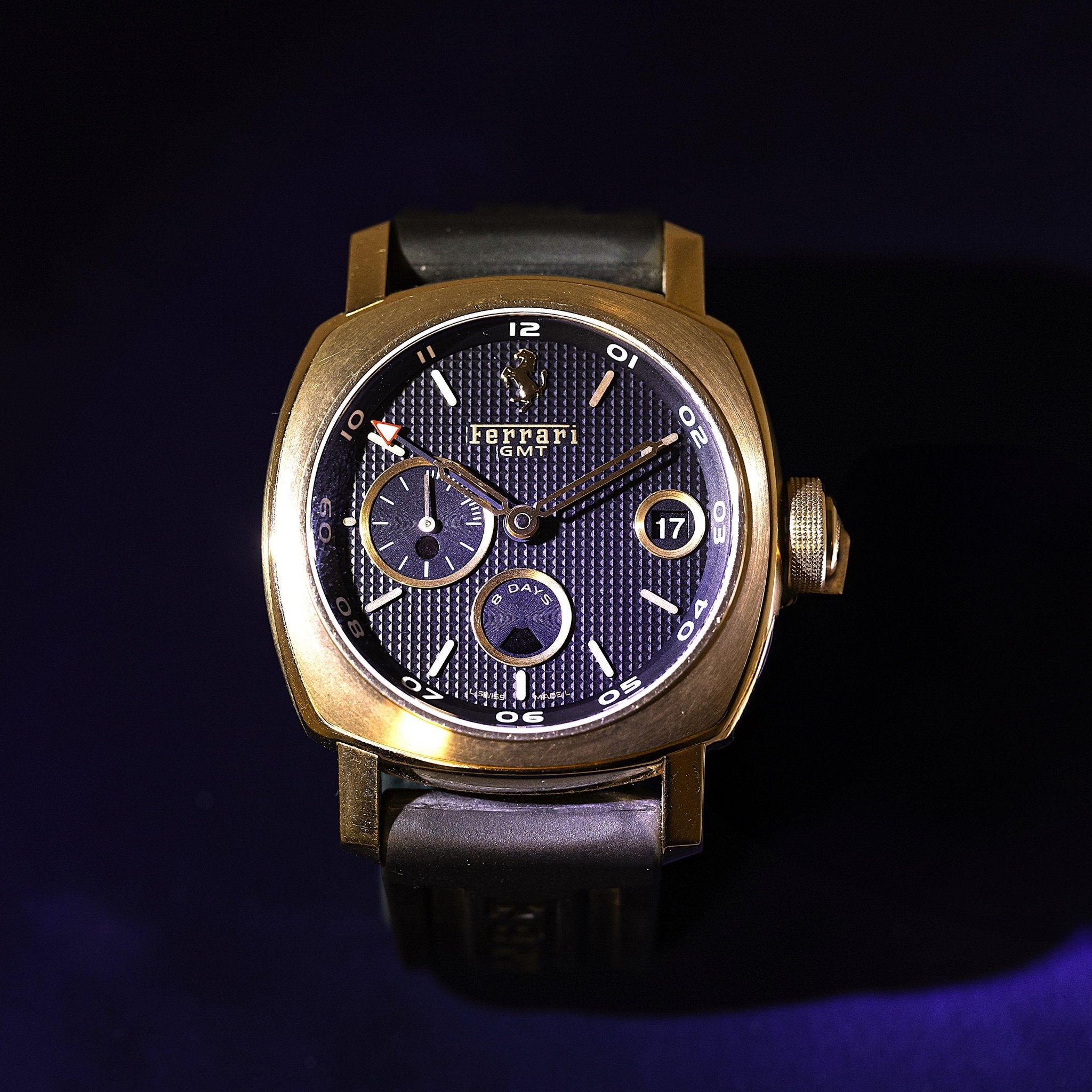 PANERAI FERRARI GRANTURISMO GMT 8 DAYS OR ROSE - montre vintage - Contre - Temps Paris