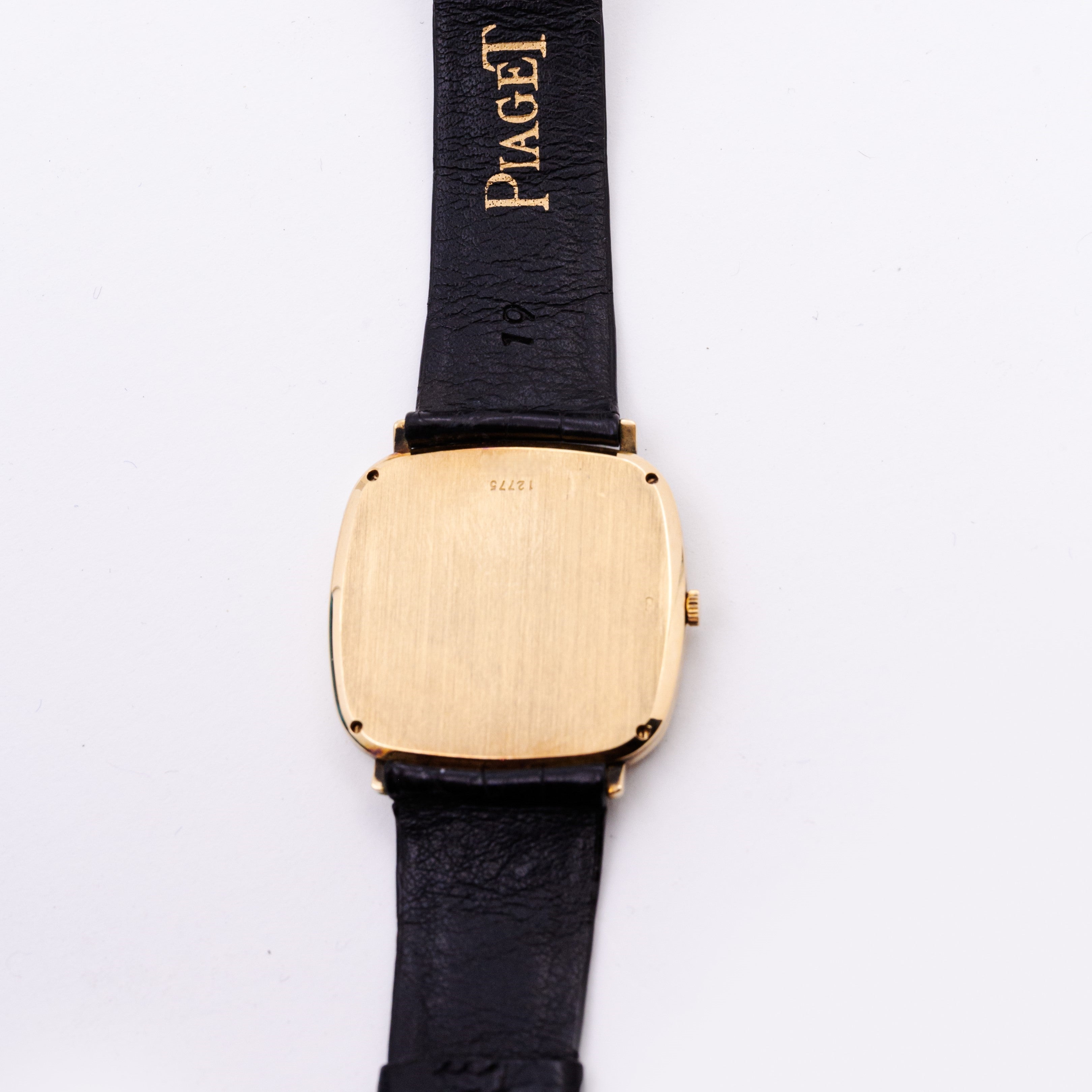 PIAGET COUSSIN OR ET DIAMANTS CADRAN ONYX