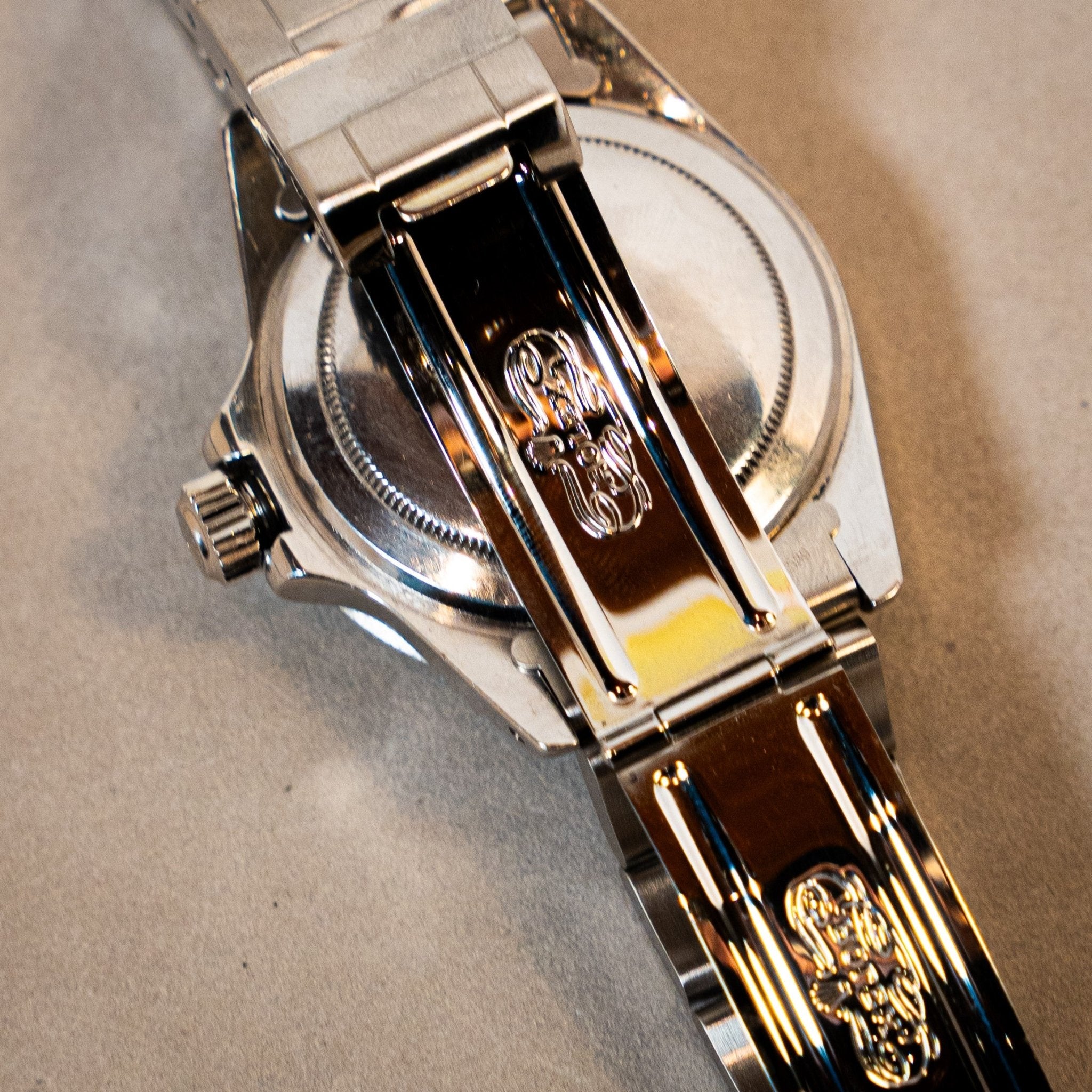 ROLEX SUBMARINER DATE REF 1680 - montre vintage - Contre - Temps Paris