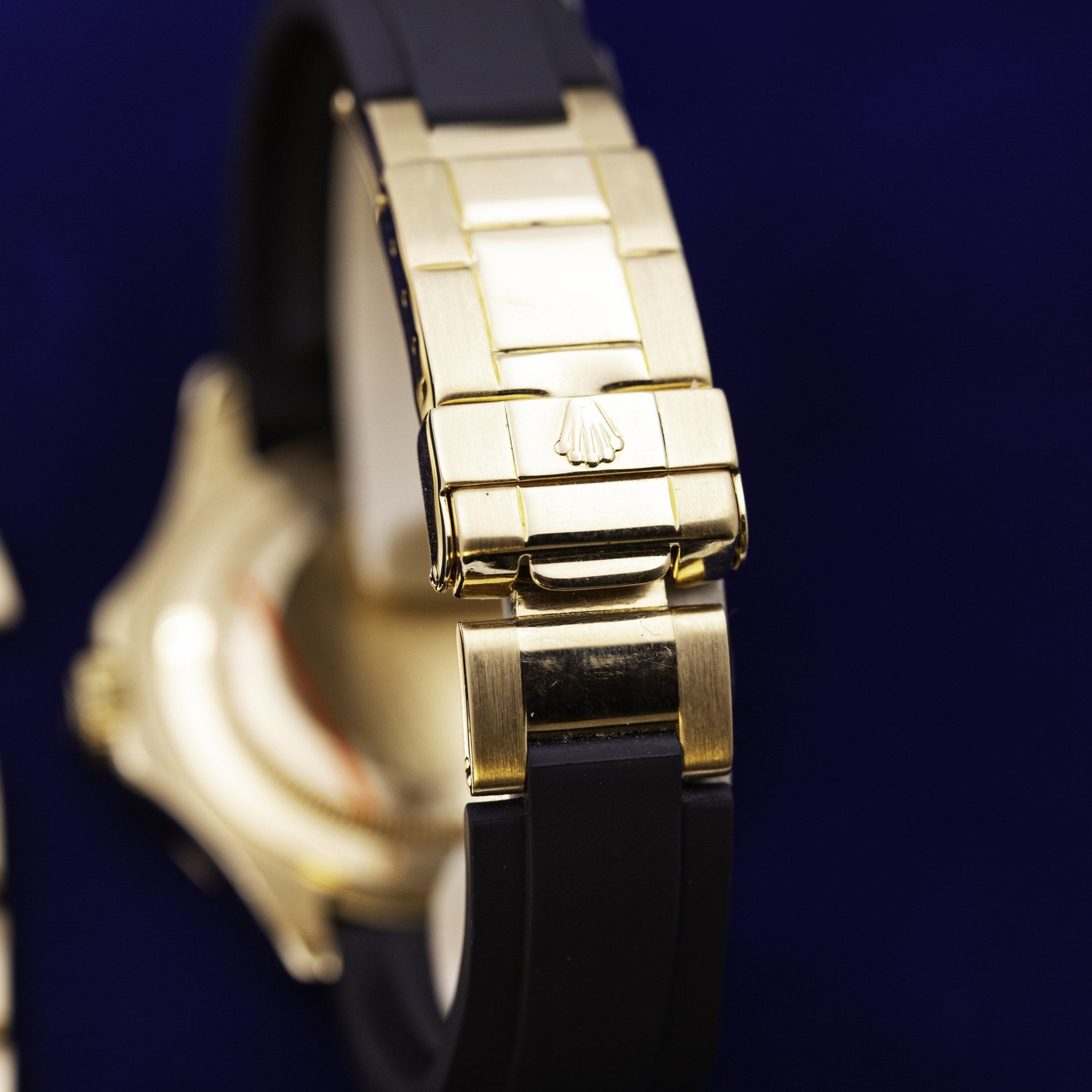 ROLEX YACHT - MASTER 40 MM OR - montre vintage - Contre - Temps Paris