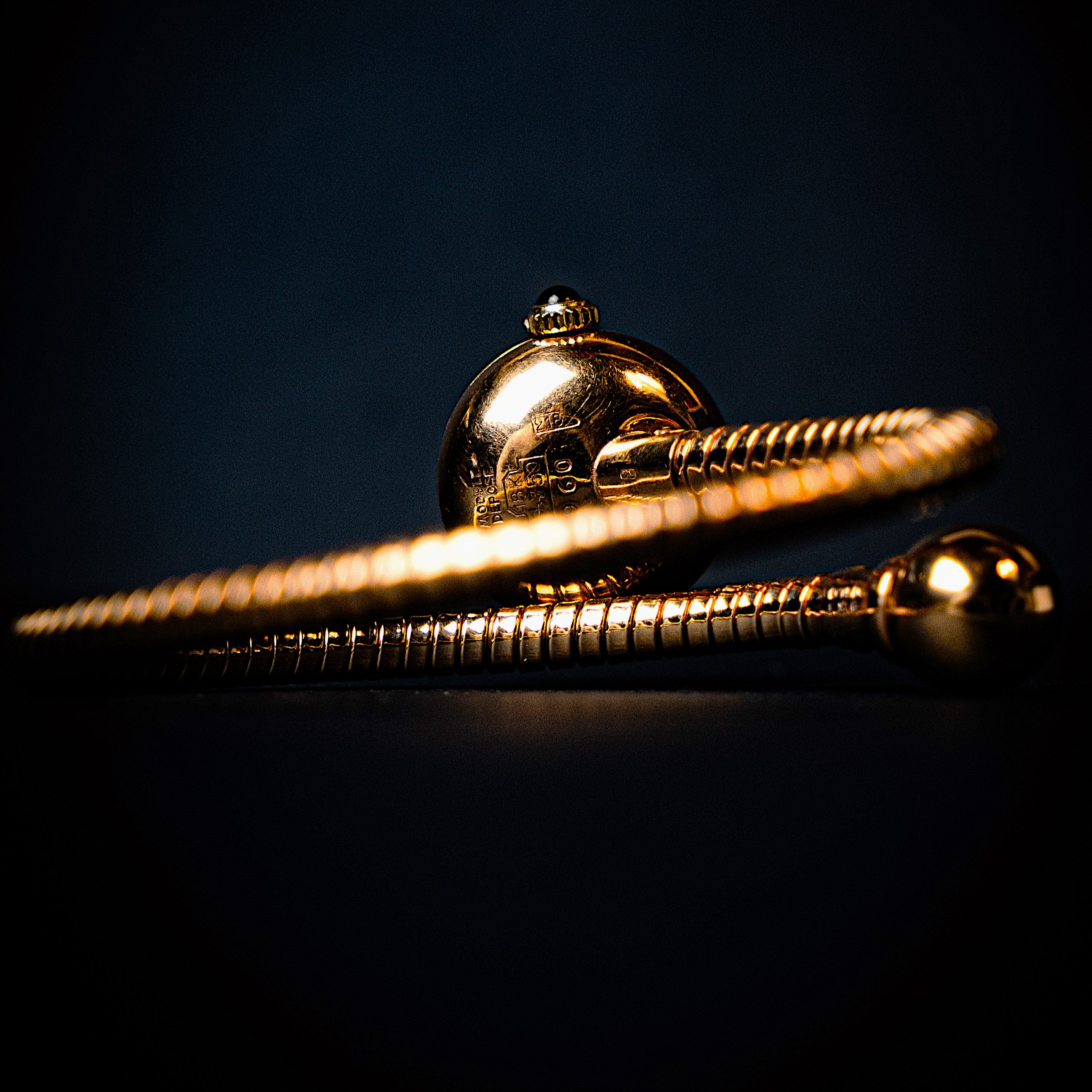 JAEGER-LECOULTRE BOULE LADY TUBOGAS OR