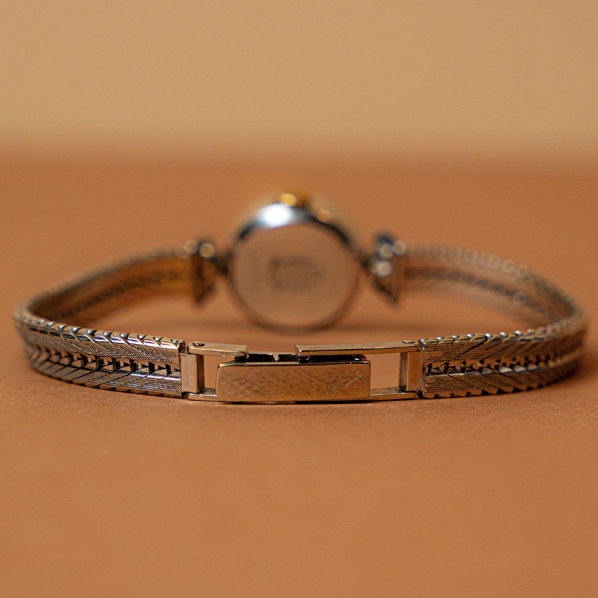 LIP GENEVE LADY MINI OR BLANC - montre vintage - Contre - Temps Paris