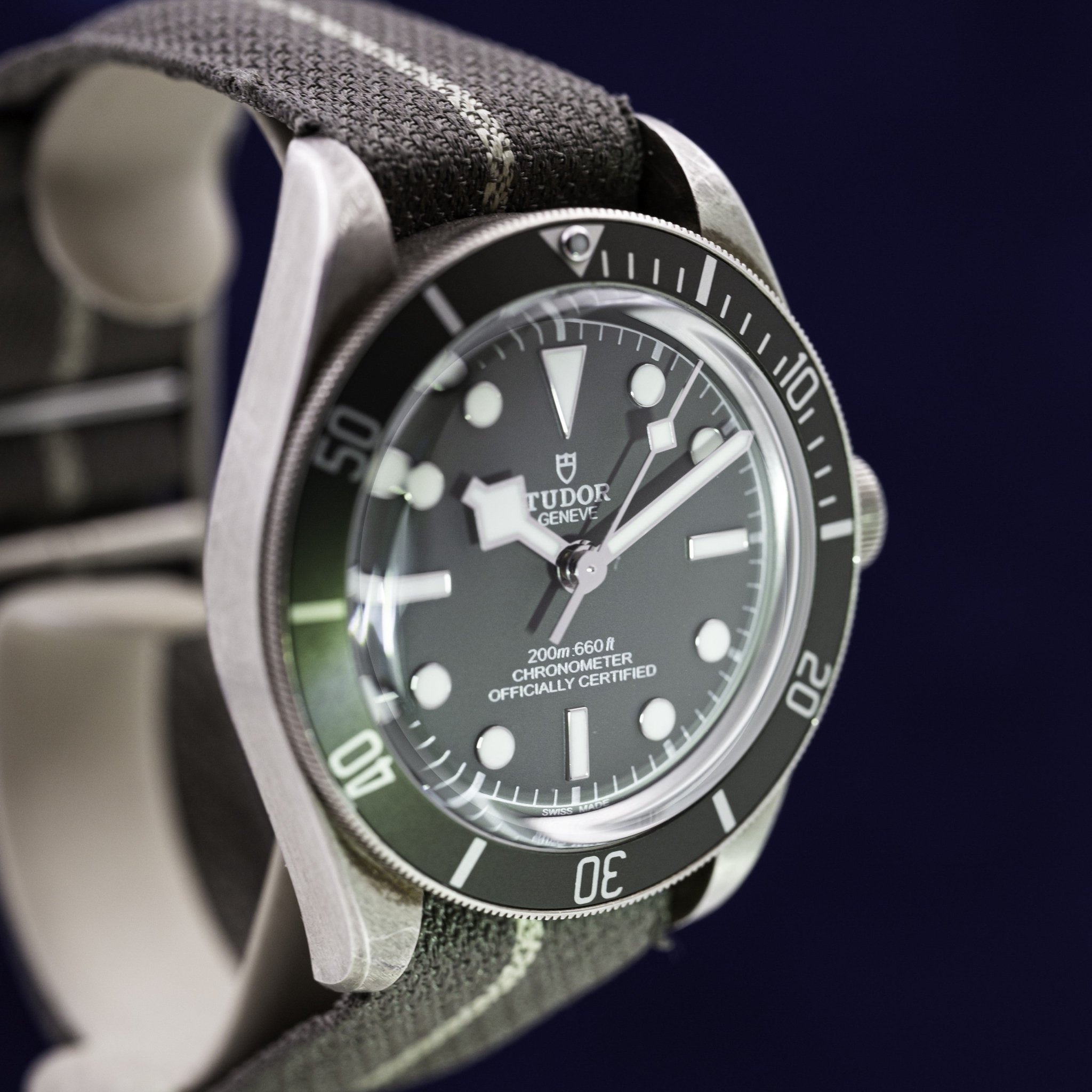 TUDOR BLACK BAY FIFTY - EIGHT ARGENT - montre vintage - Contre - Temps Paris
