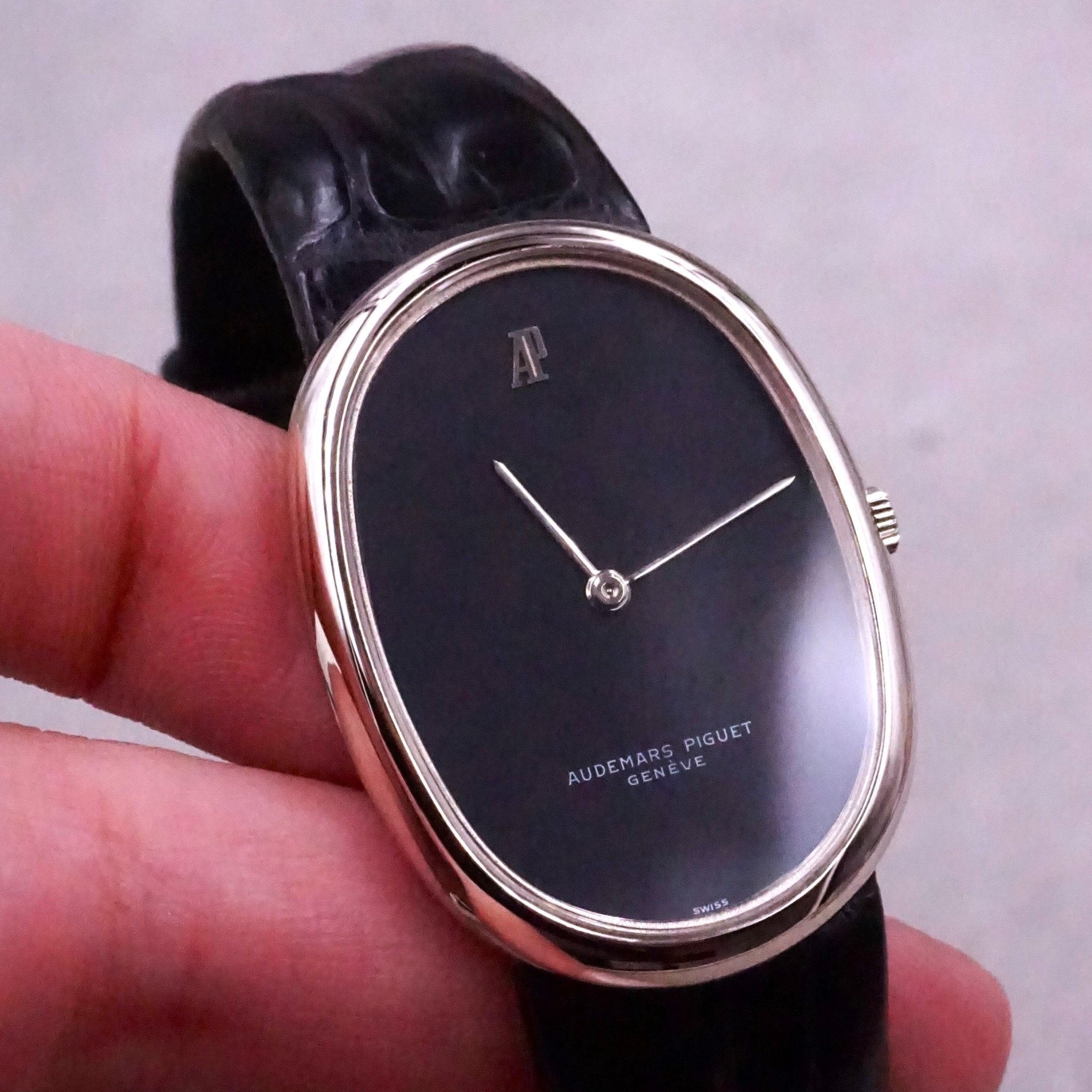 AUDEMARS PIGUET ELLIPSE OR BLANC - montre vintage - Contre - Temps Paris