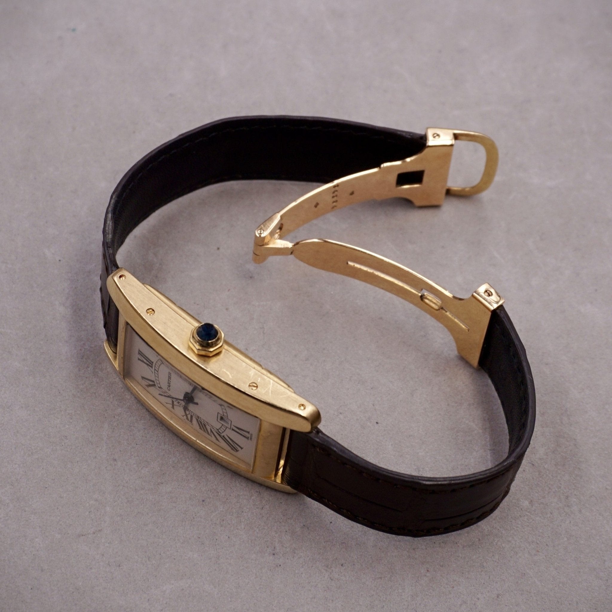 CARTIER TANK AMERICAINE HOMME OR JAUNE - montre vintage - Contre - Temps Paris