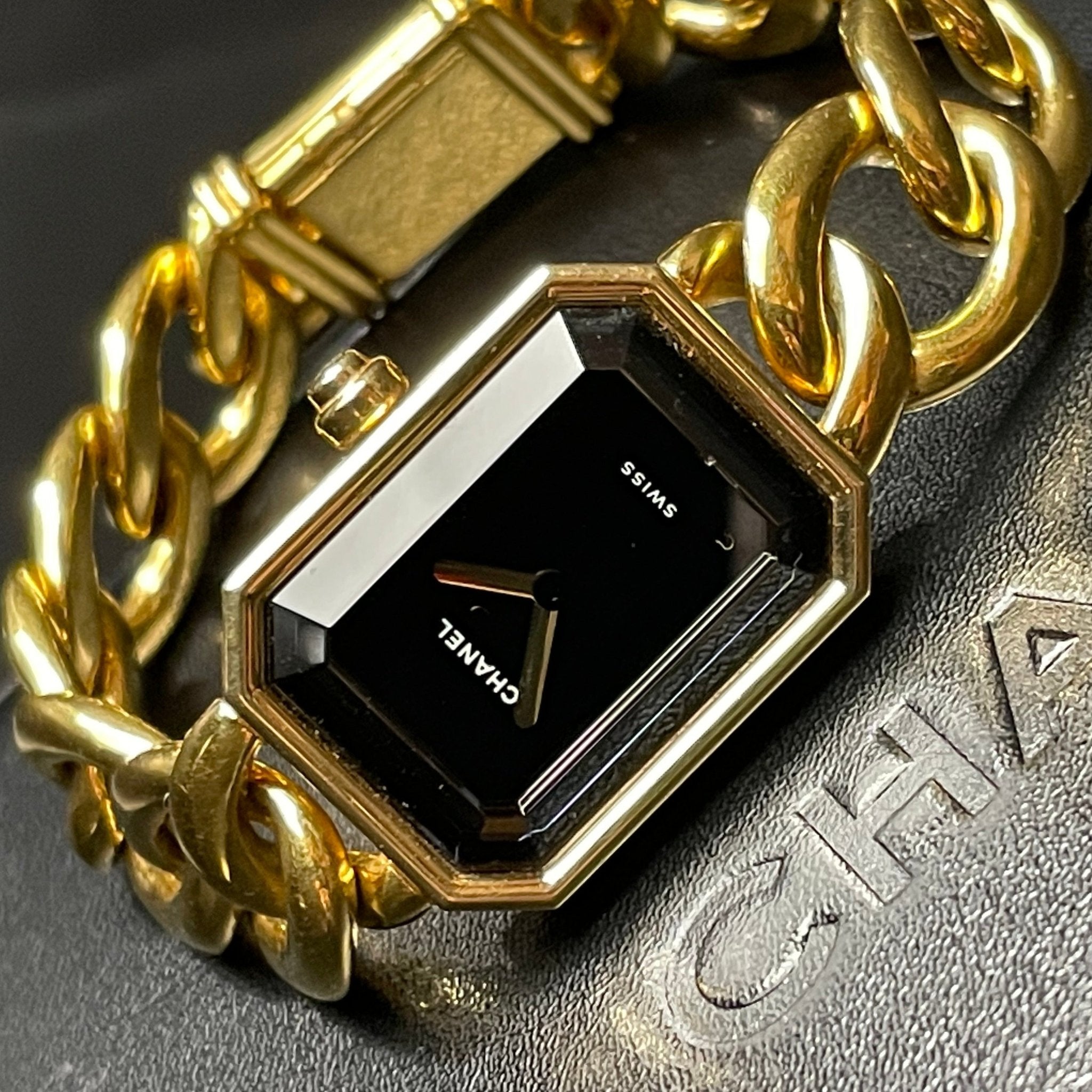 CHANEL "PREMIERE CHAINE" OR JAUNE - montre vintage - Contre - Temps Paris