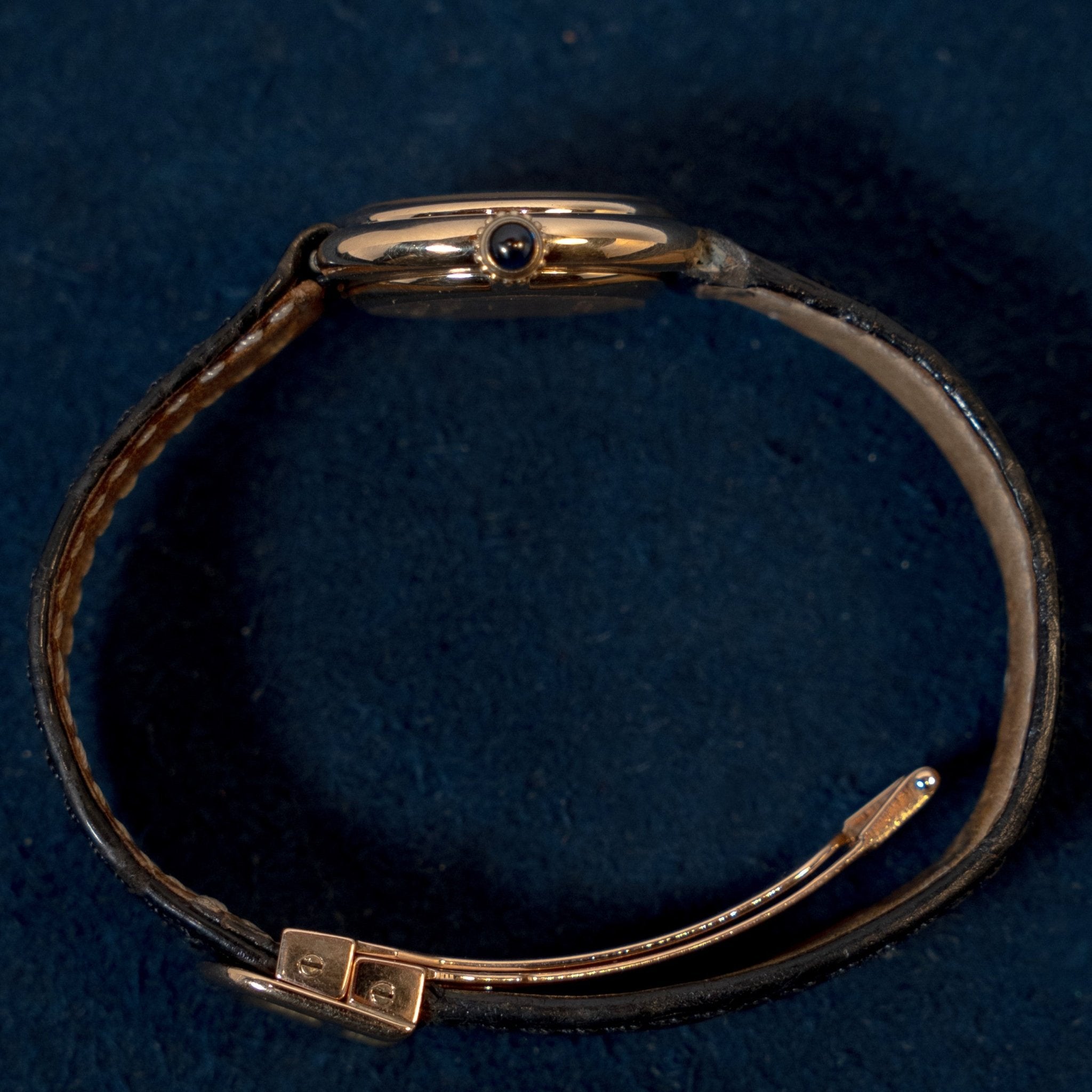 CARTIER ELLIPSE RONDE OR JAUNE FEMME - montre vintage - Contre - Temps Paris