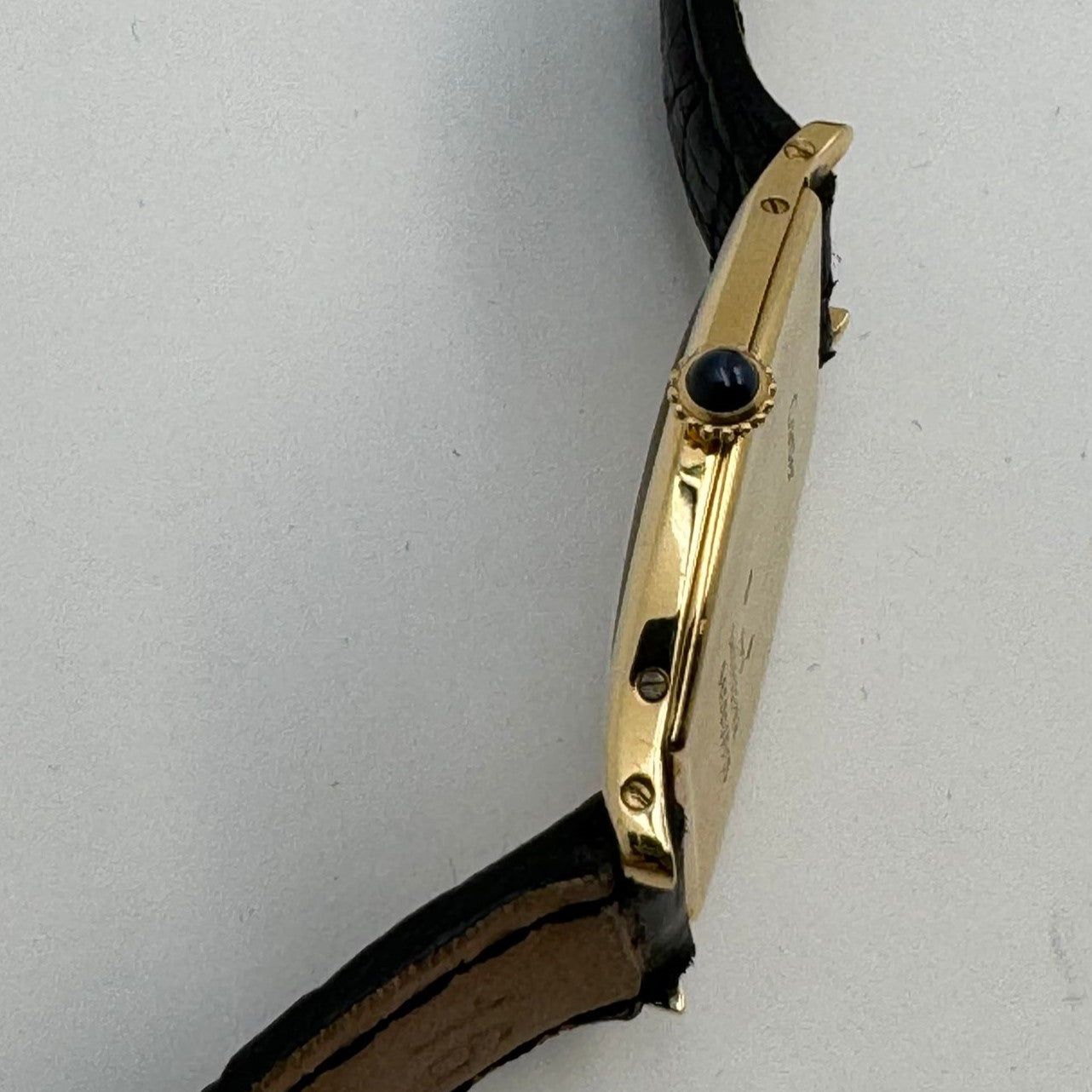 CARTIER TORTUE EXTRA FLAT MEN GOLD