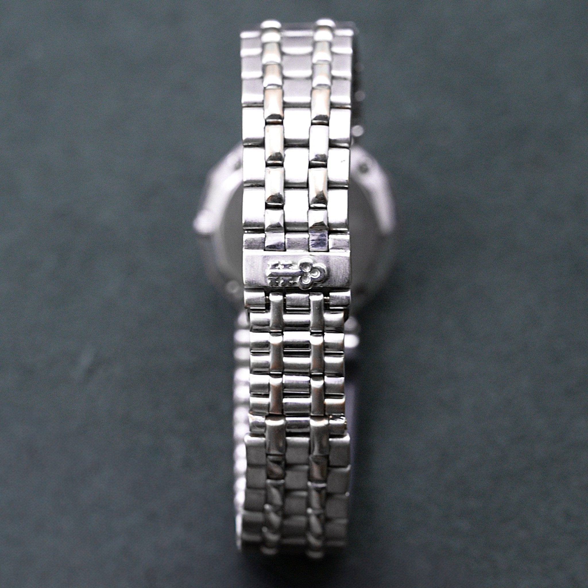 CORUM ADMIRAL'S CUP LADY OR BLANC & DIAMANTS - montre vintage - Contre - Temps Paris