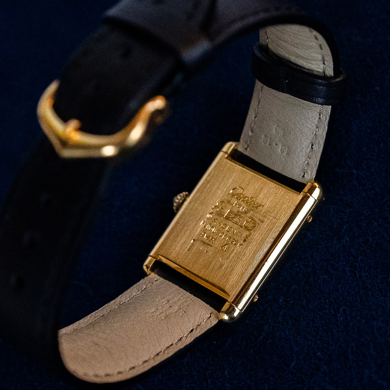 CARTIER TANK MUST MEN BURGUNDY DIAL