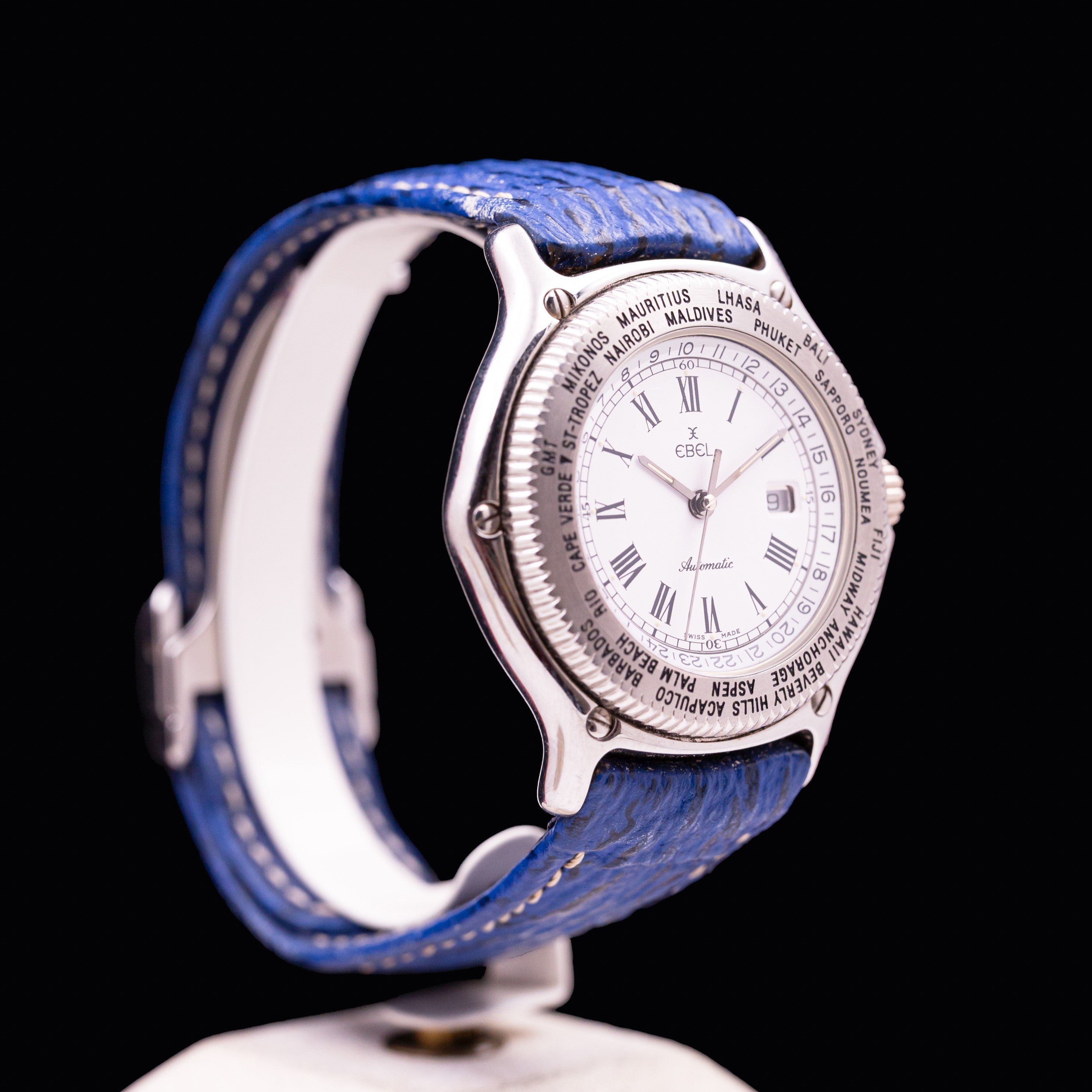 Ebel Voyager Automatic Worldtime Ref. 9124913 in steel, white dial and Jet Set destinations engraved bezel