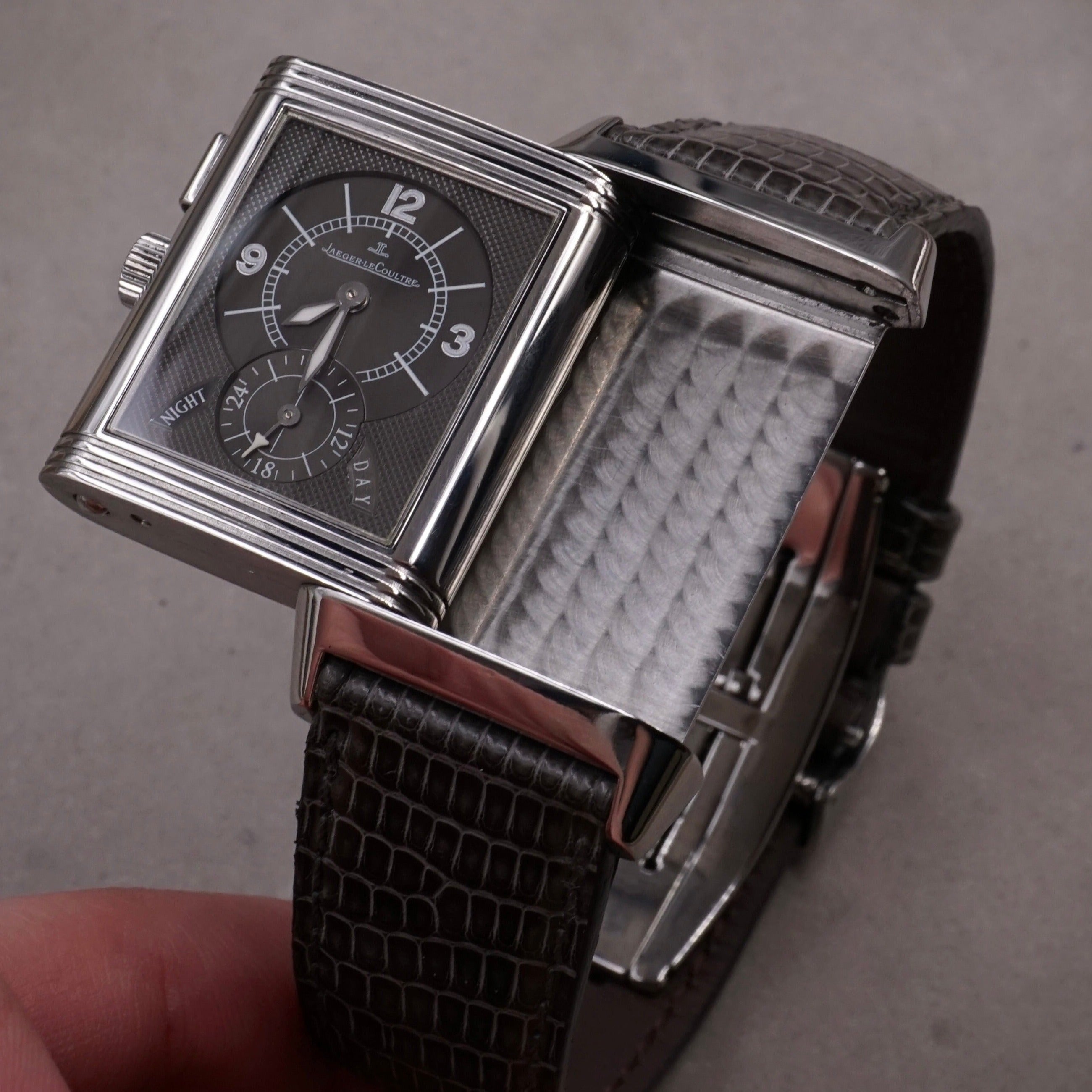 JAEGER LECOULTRE - REVERSO - DUOFACE BOUTON GMT