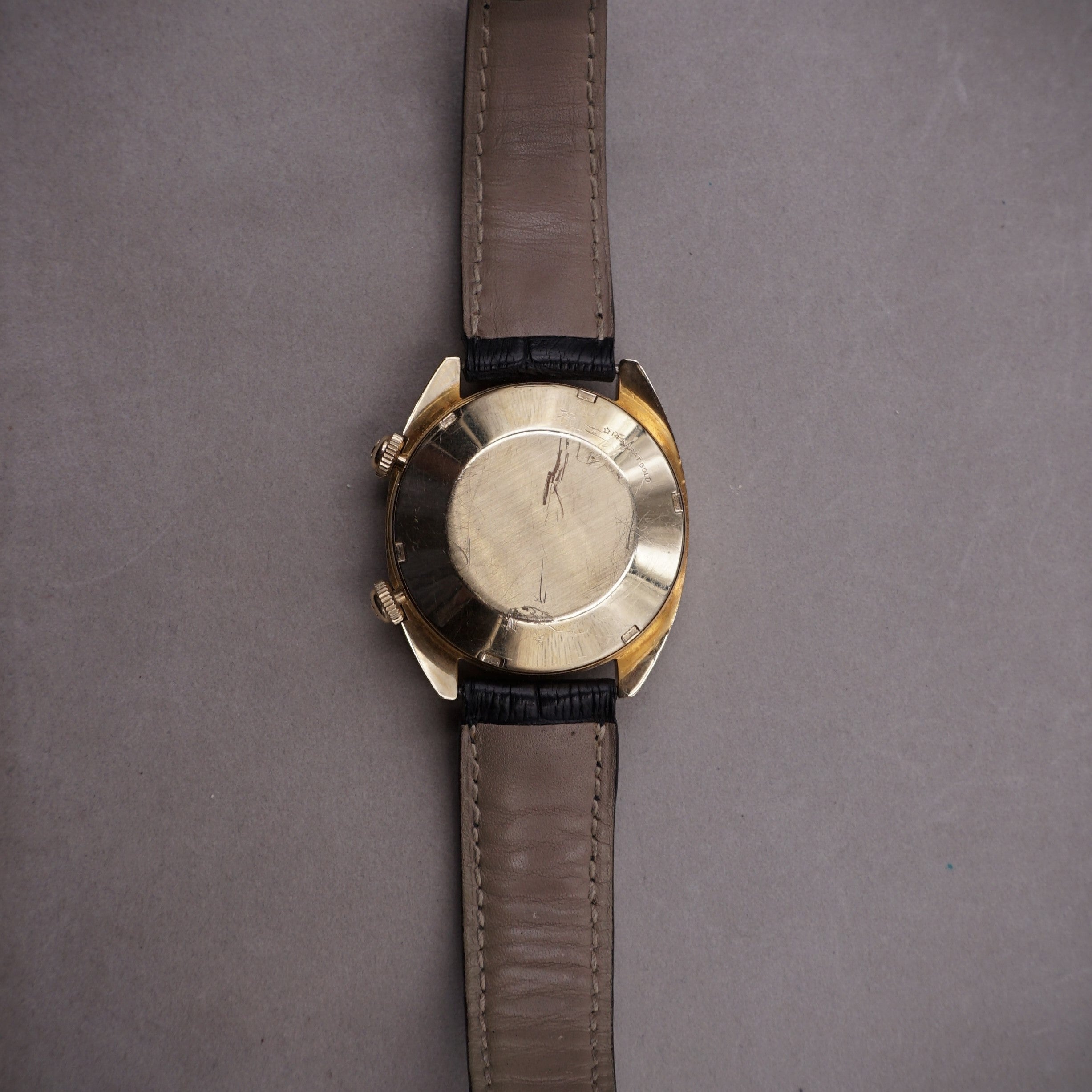 LECOULTRE MEMOVOX HPG AUTOMATIC OR JAUNE