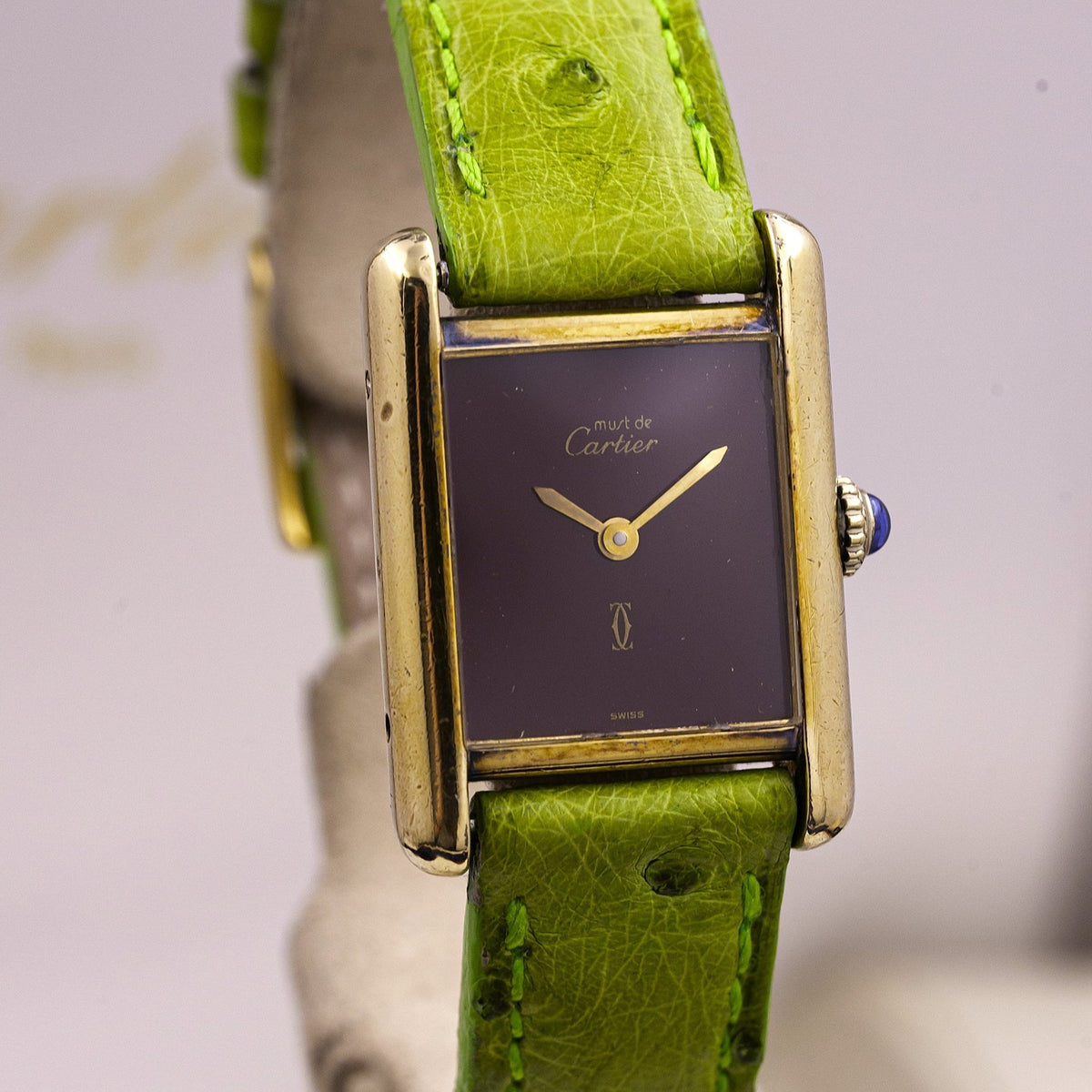 CARTIER TANK MUST LADY BORDEAUX - montre vintage - Contre-Temps Paris
