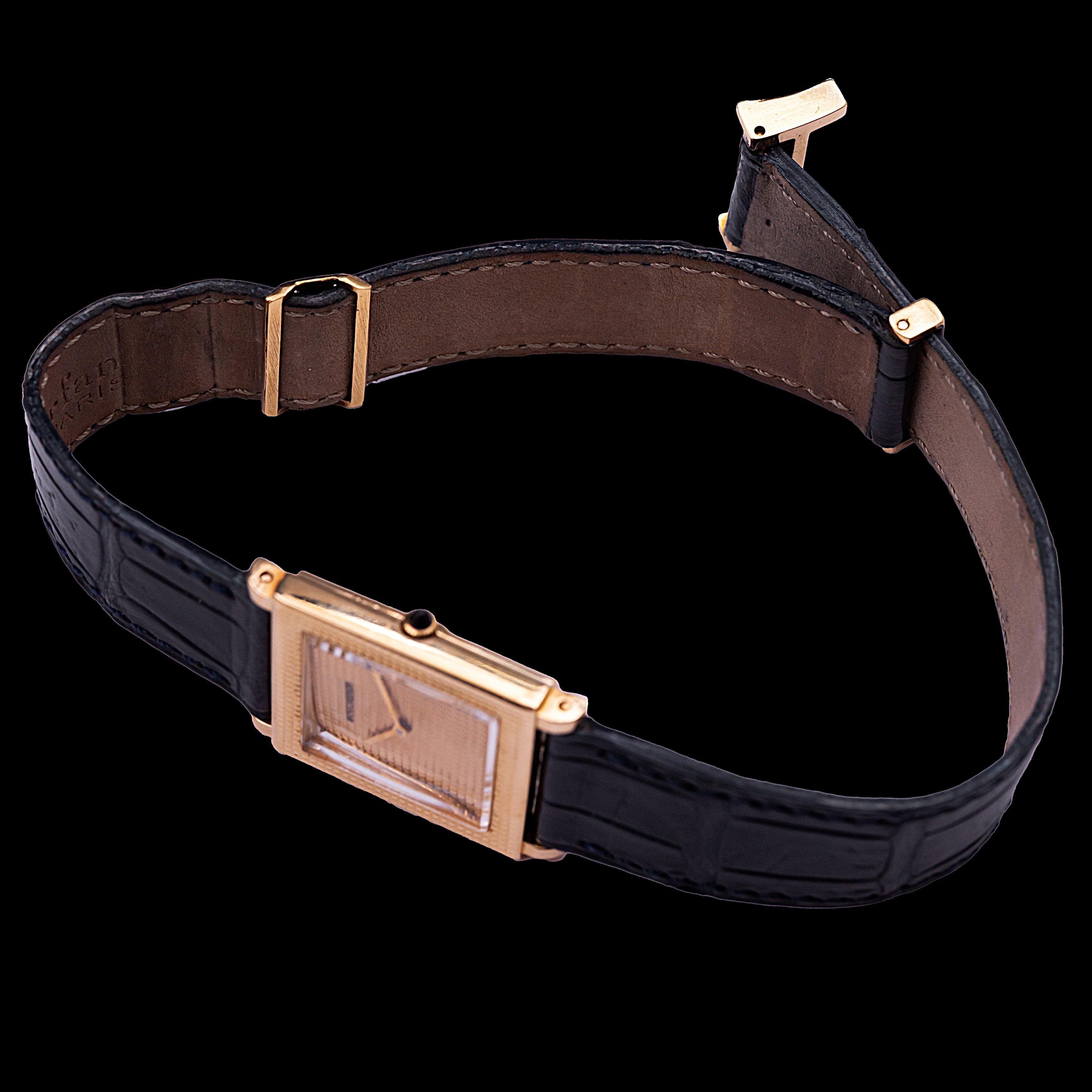 BOUCHERON REFLET CARREE LADY CLOUS DE PARIS OR