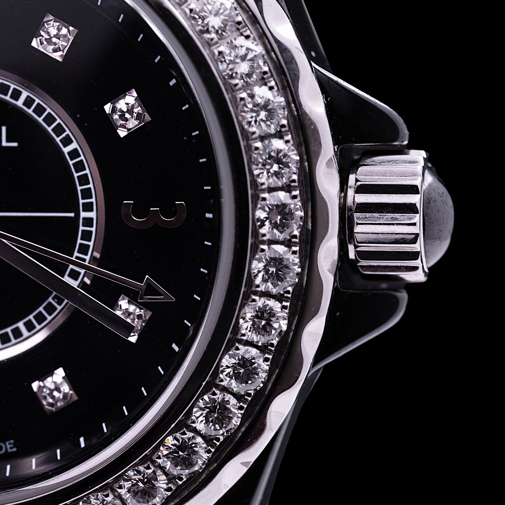 CHANEL J 12 NOIRE FEMME LUNETTE DIAMANTS - montre vintage - Contre - Temps Paris