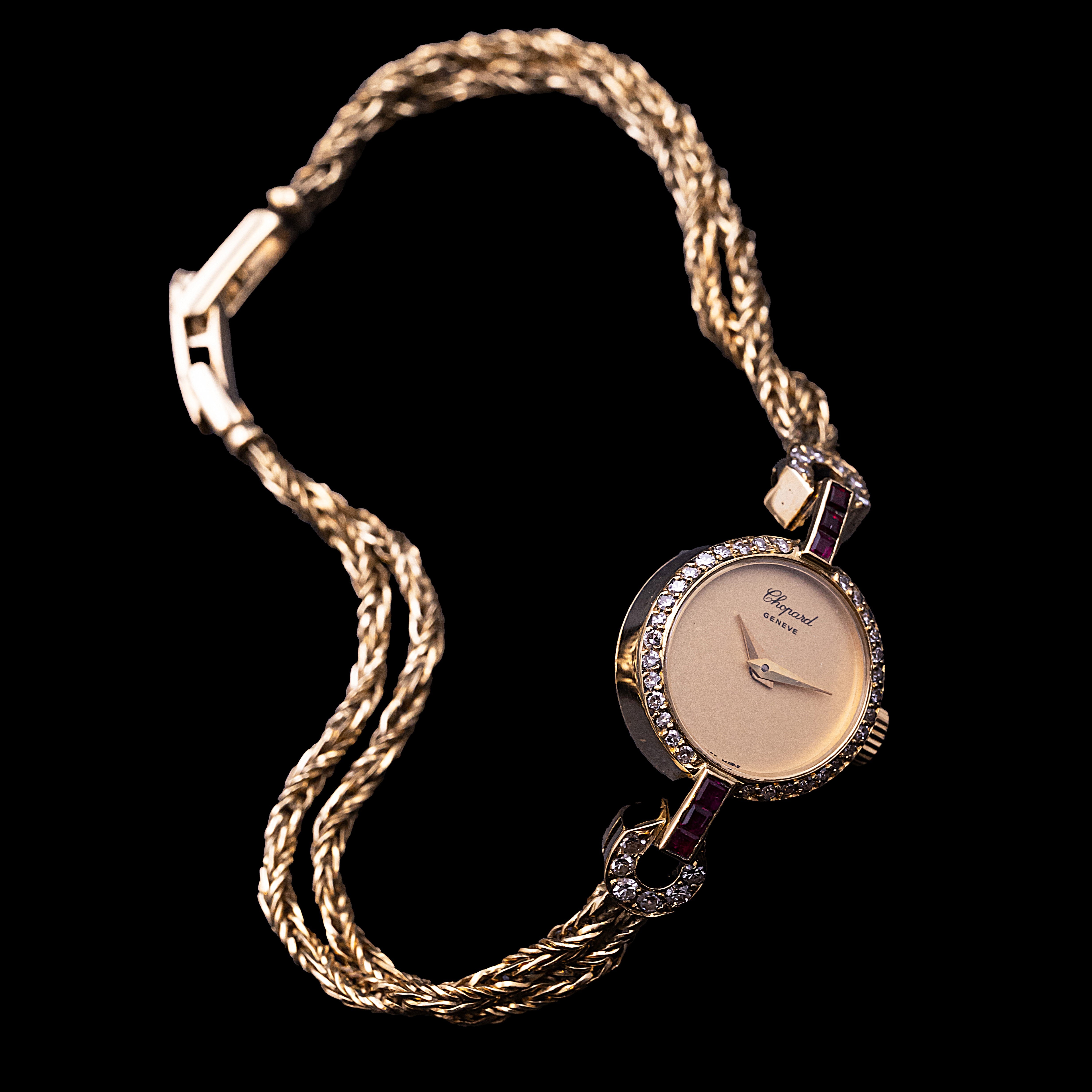 CHOPARD MONTRE HAUTE-JOAILLERIE LADY VINTAGE OR RUBIS ET DIAMANTS