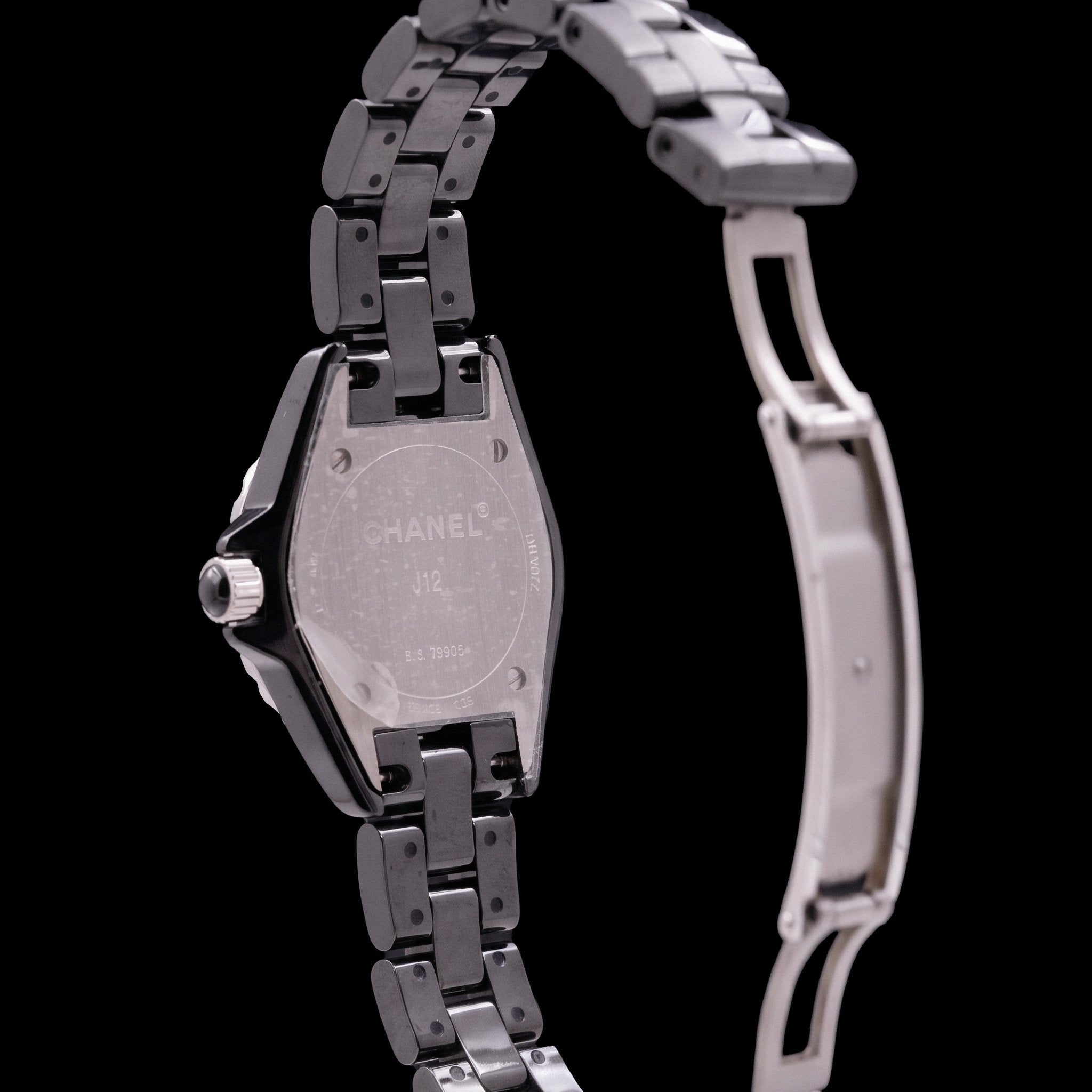 Chanel J12 Noire Lunette Diamants Ref. H2571, 2012 - montre vintage - Contre - Temps Paris