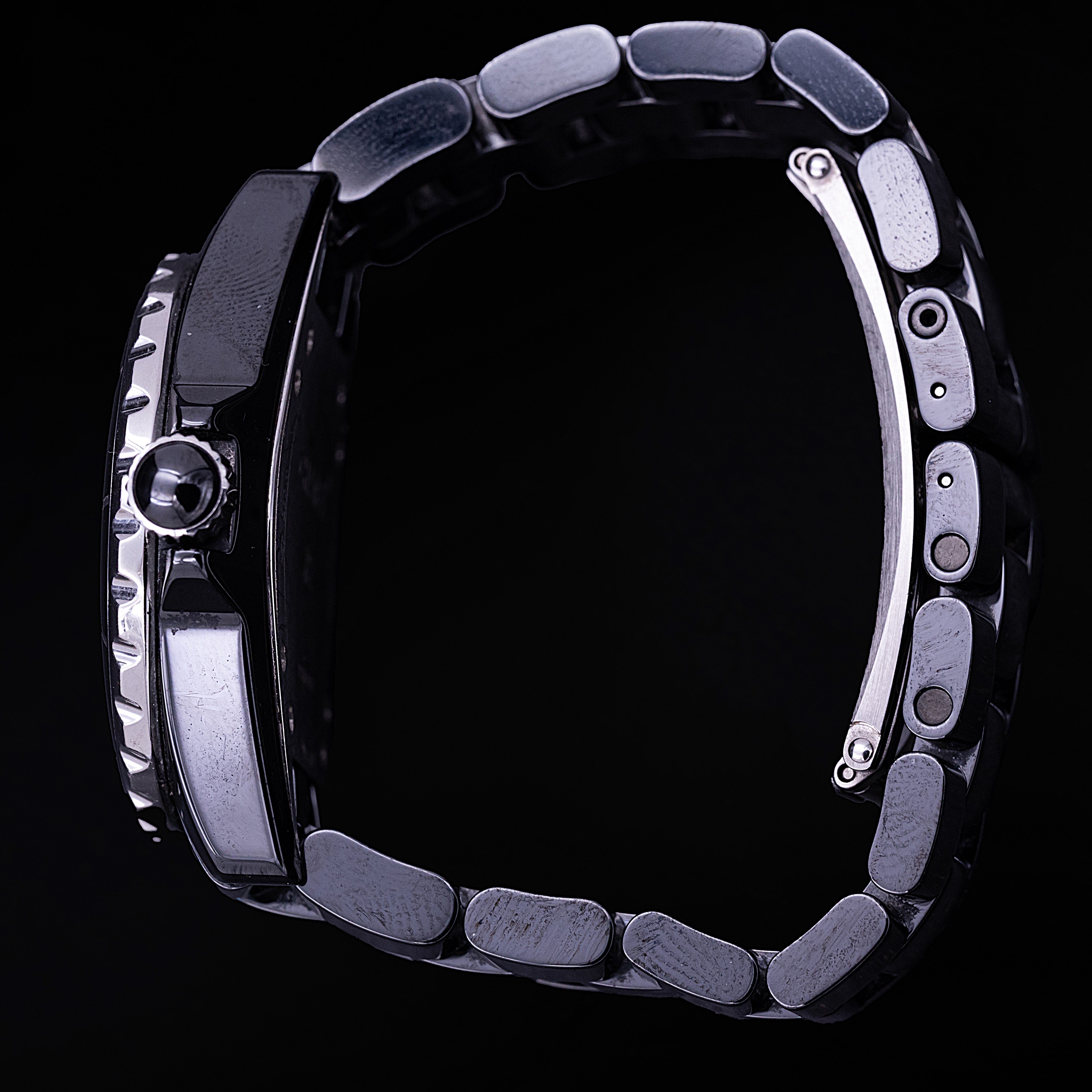 Chanel J12 Intense Black Céramique Noire Ref. H3828, ca.2015