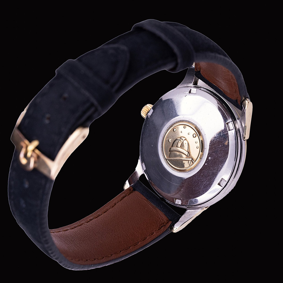 Omega Constellation Chape d'Or Ref. 14900, circa 1960 - montre vintage - Contre-Temps Paris