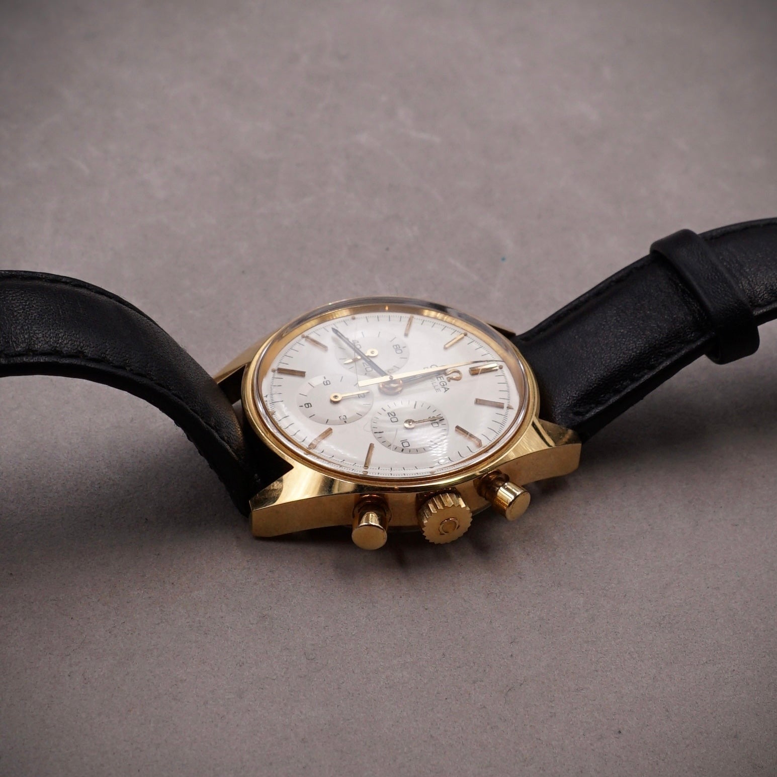 OMEGA DE VILLE CHRONOGRAPH 3 COUNTERS GOLD PLATE