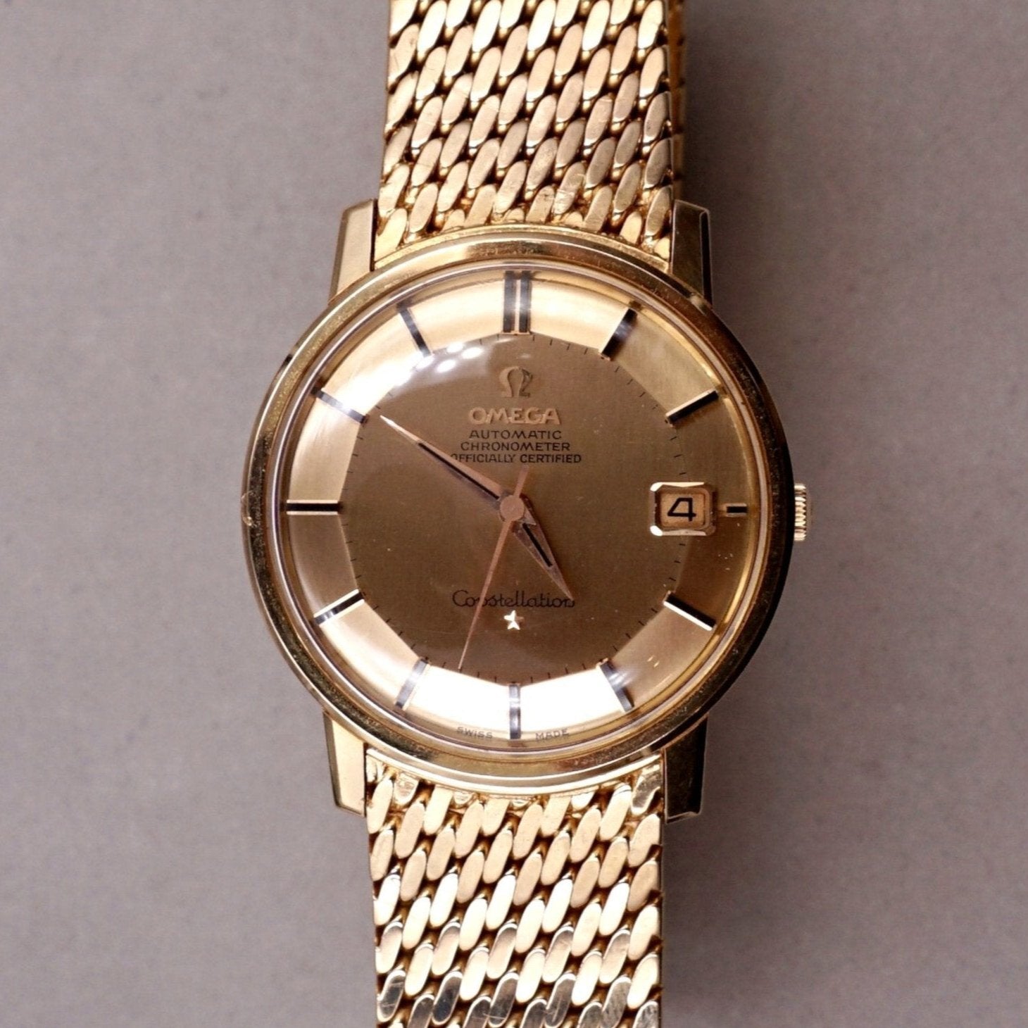 OMEGA CONSTELLATION OR ROSE