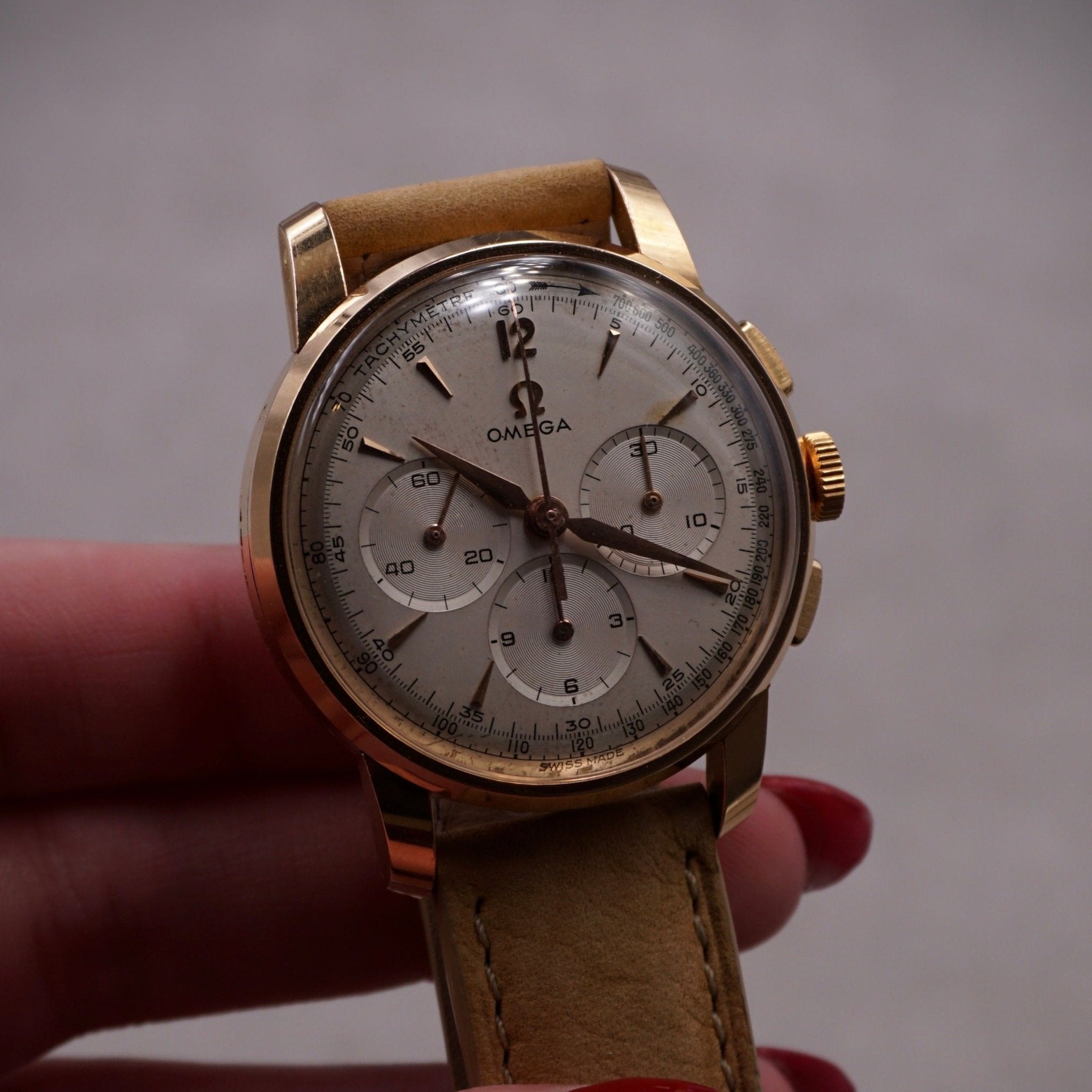 OMEGA CHRONOGRAPHE CALIBRE 321 OR - montre vintage - Contre - Temps Paris