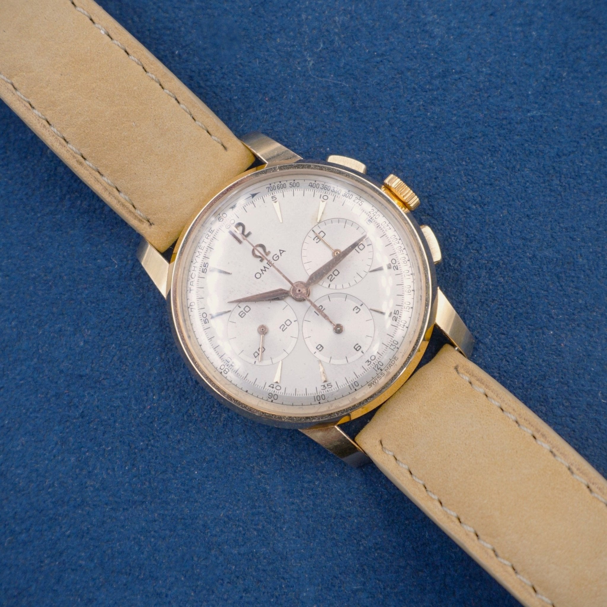 OMEGA CHRONOGRAPHE CALIBRE 321 OR - montre vintage - Contre - Temps Paris