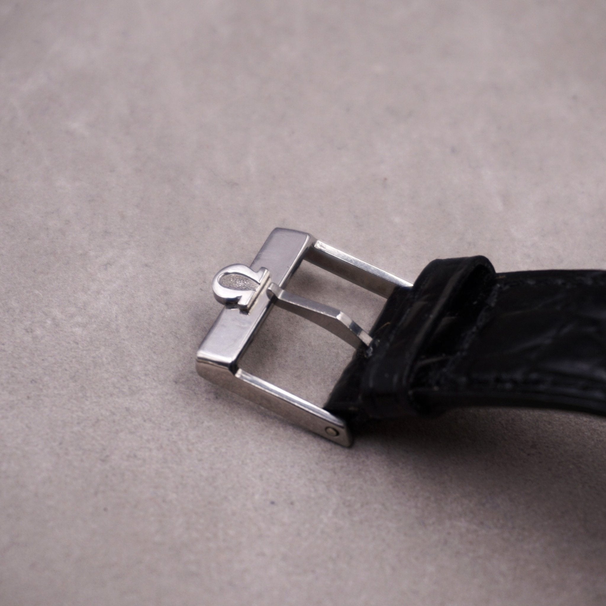 OMEGA CLASSIQUE MEDICUS VINTAGE - montre vintage - Contre - Temps Paris