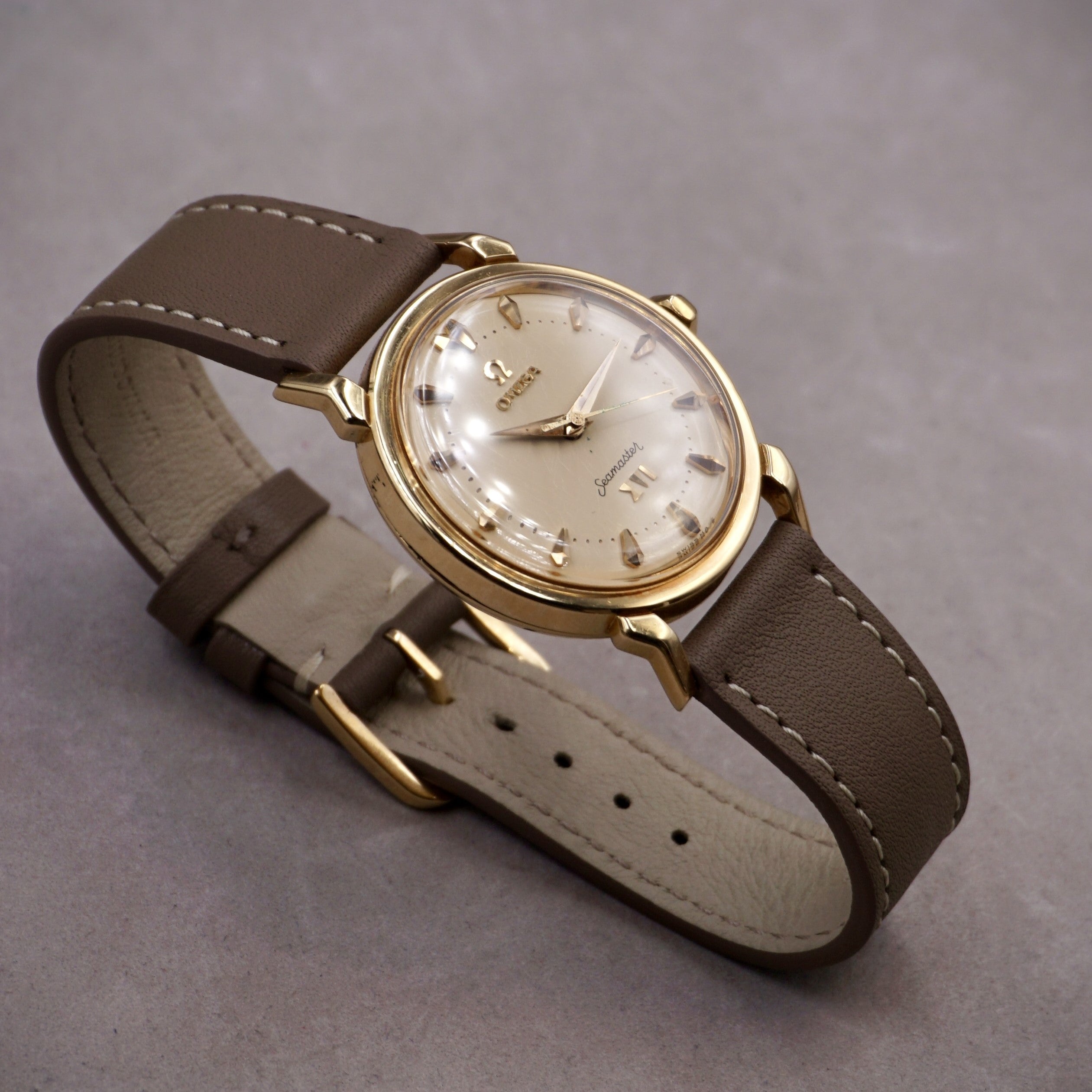 OMEGA SEAMASTER XVI OLYMPIADES MELBOURNE GOLD