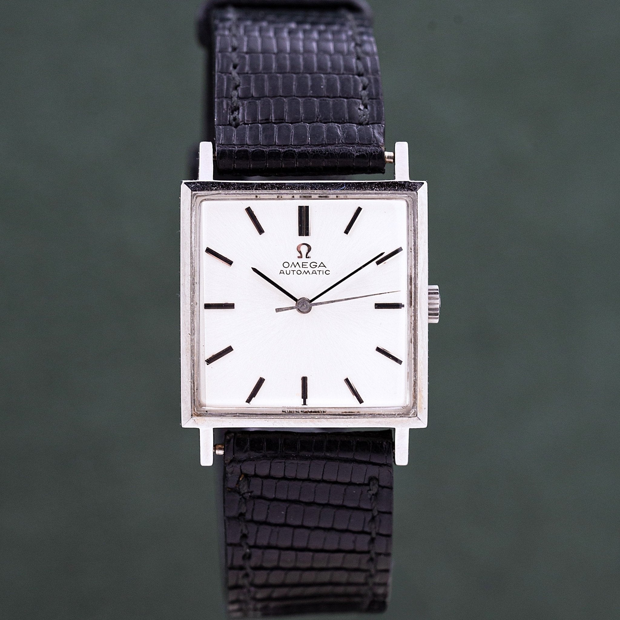 OMEGA CLASSIQUE CARREE AUTOMATIQUE - montre vintage - Contre - Temps Paris